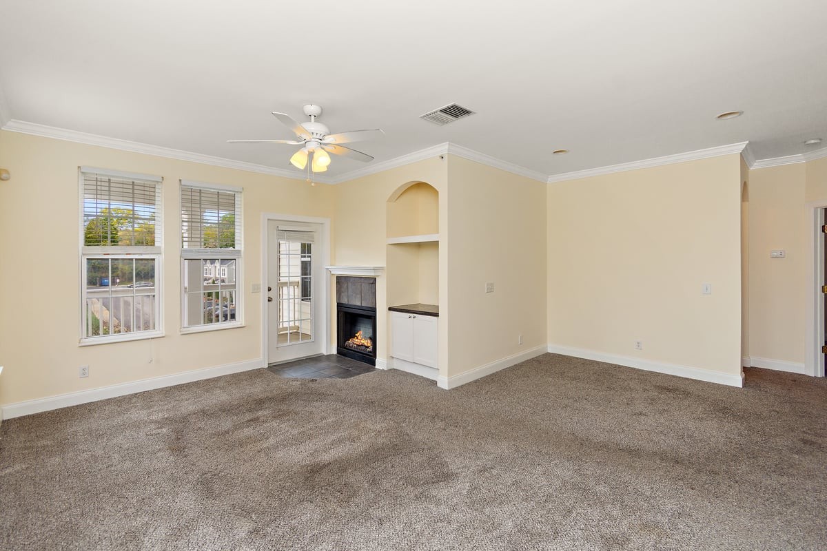 4316 Summercrest Blvd Unit: 524