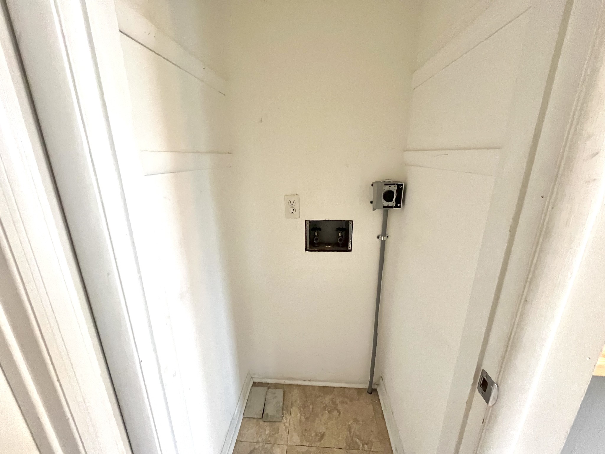 439 Capri Dr Unit: A