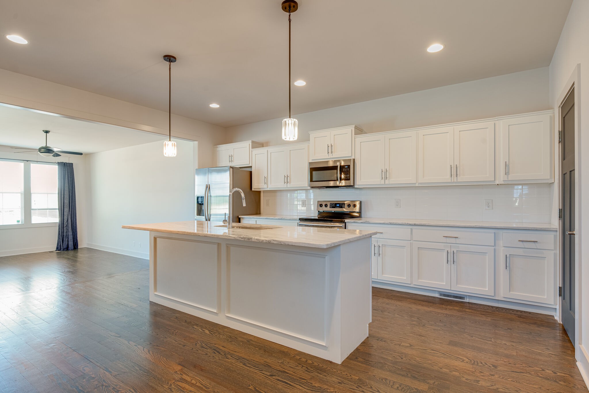 636B Vernon Ave