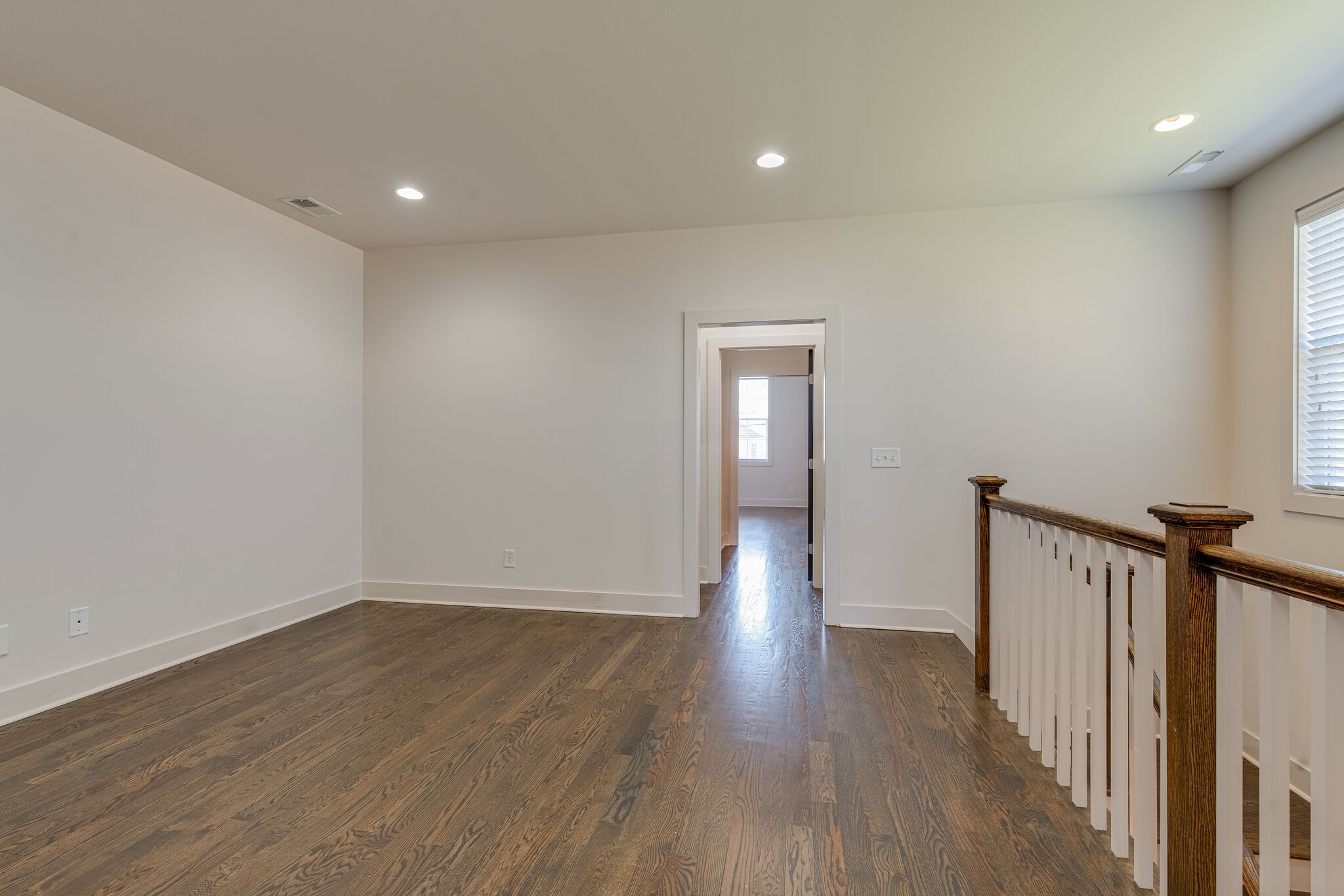 636B Vernon Ave