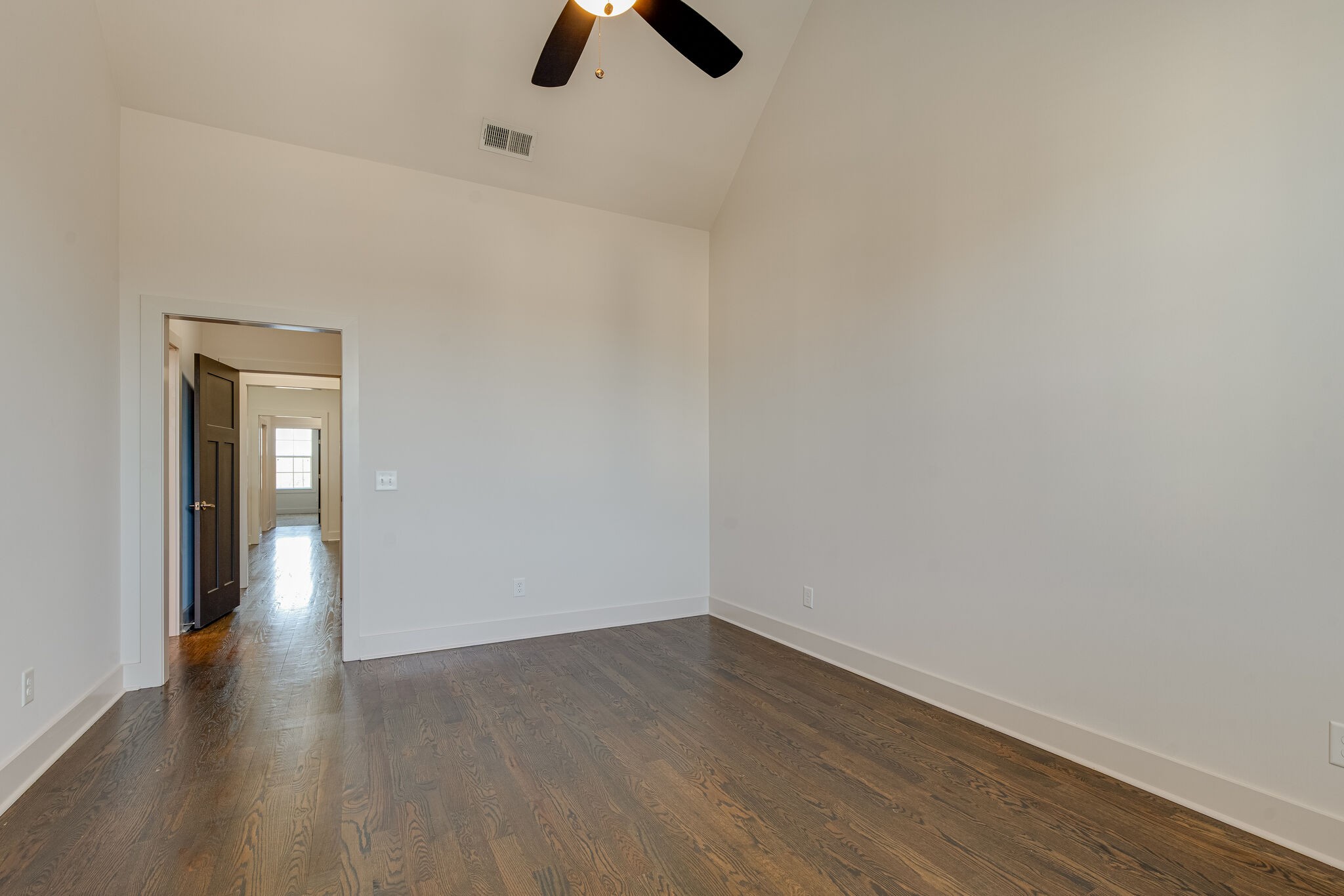 636B Vernon Ave