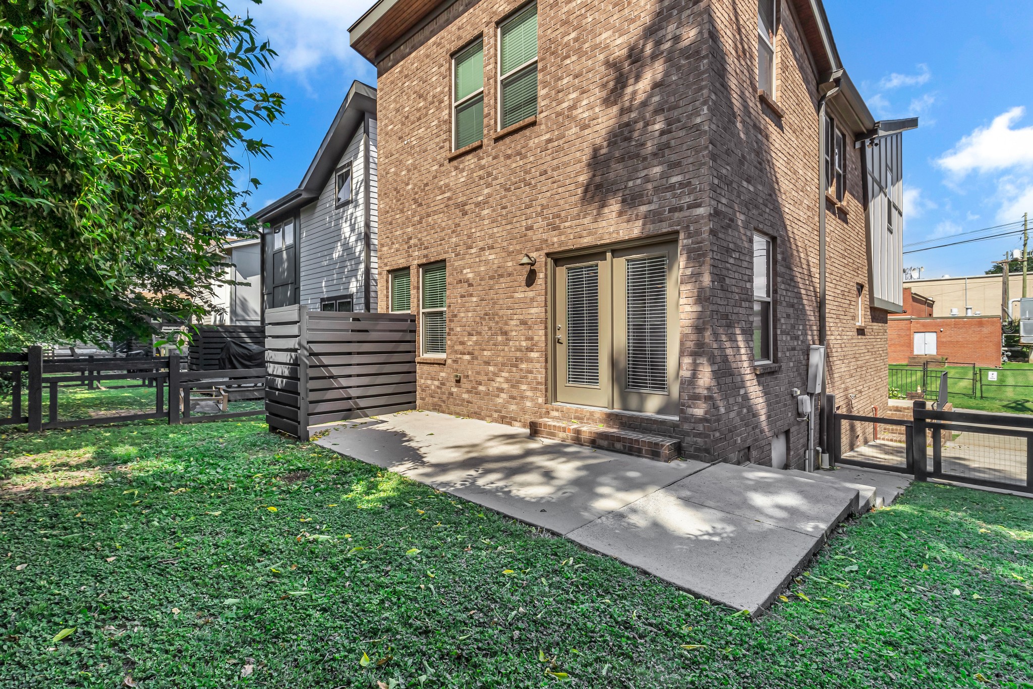 1696 Carvell Dr