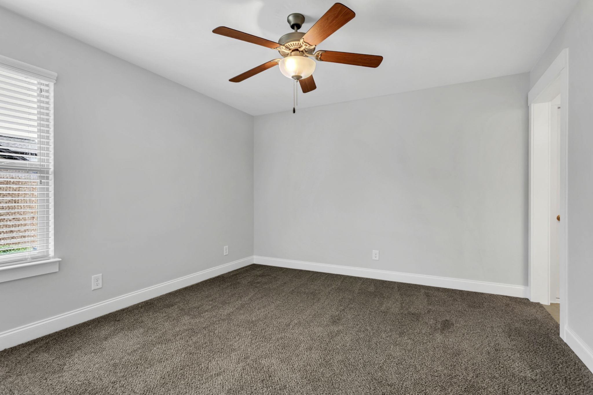 6093 Kidman Ln