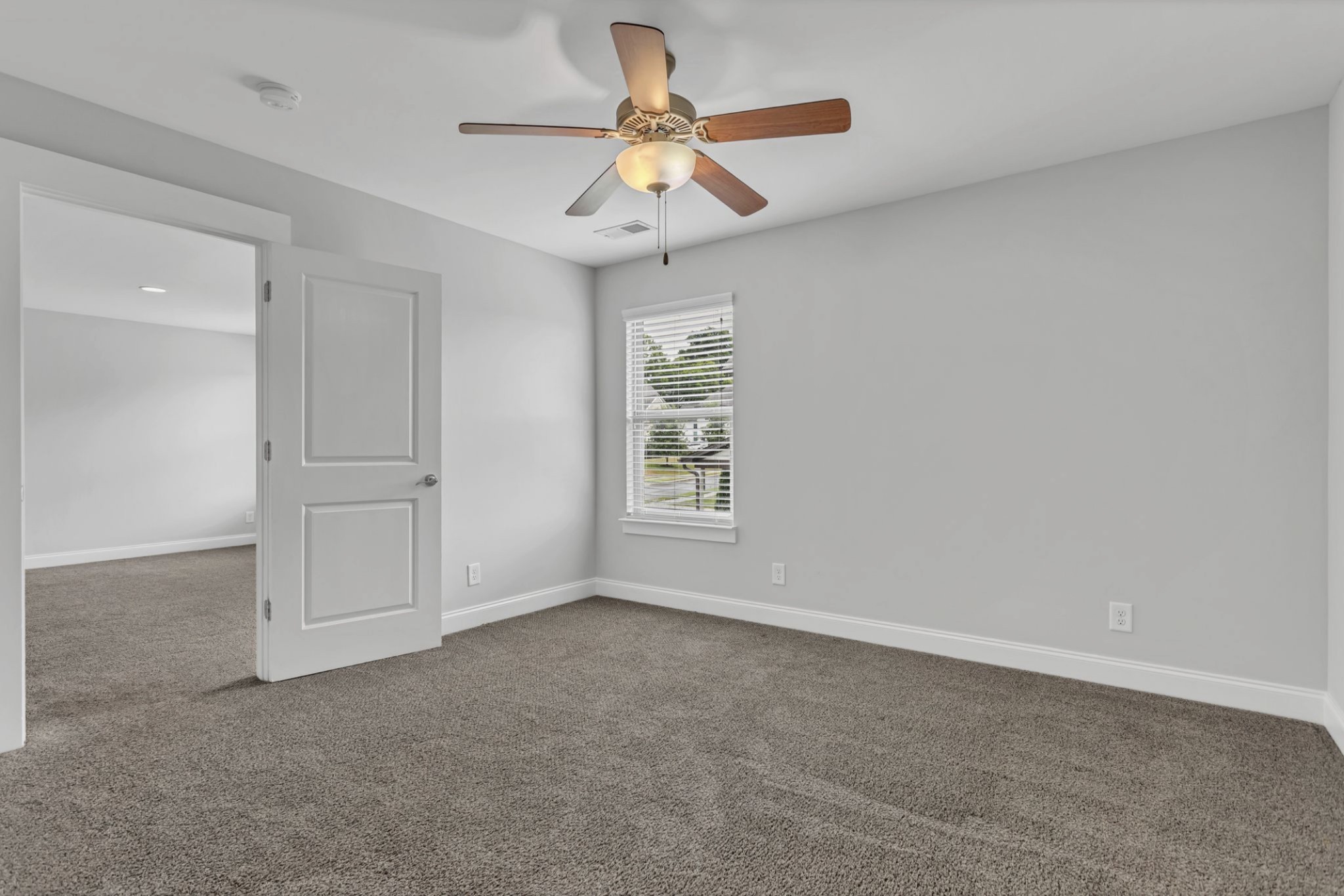 6093 Kidman Ln
