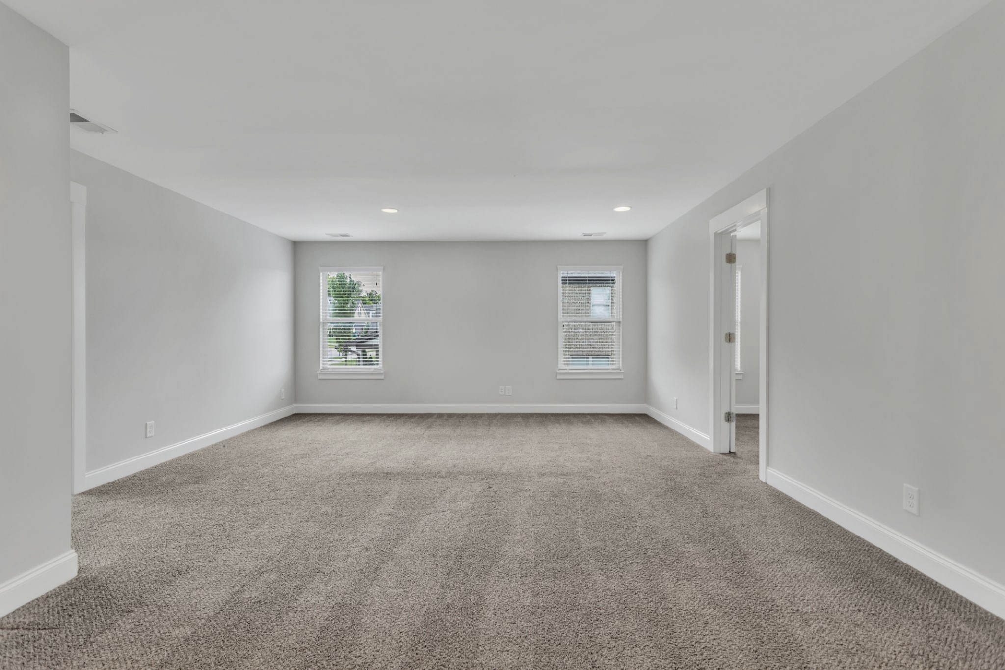 6093 Kidman Ln