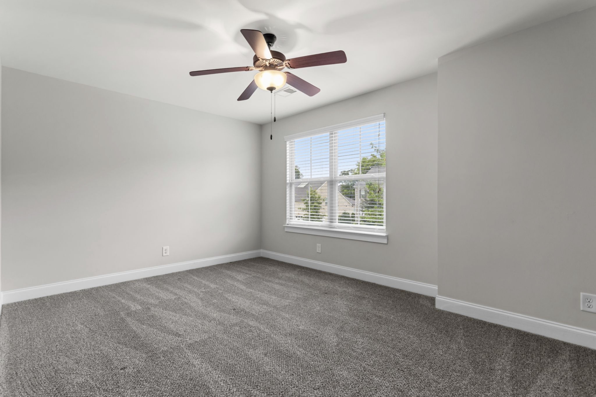 6091 Kidman Ln