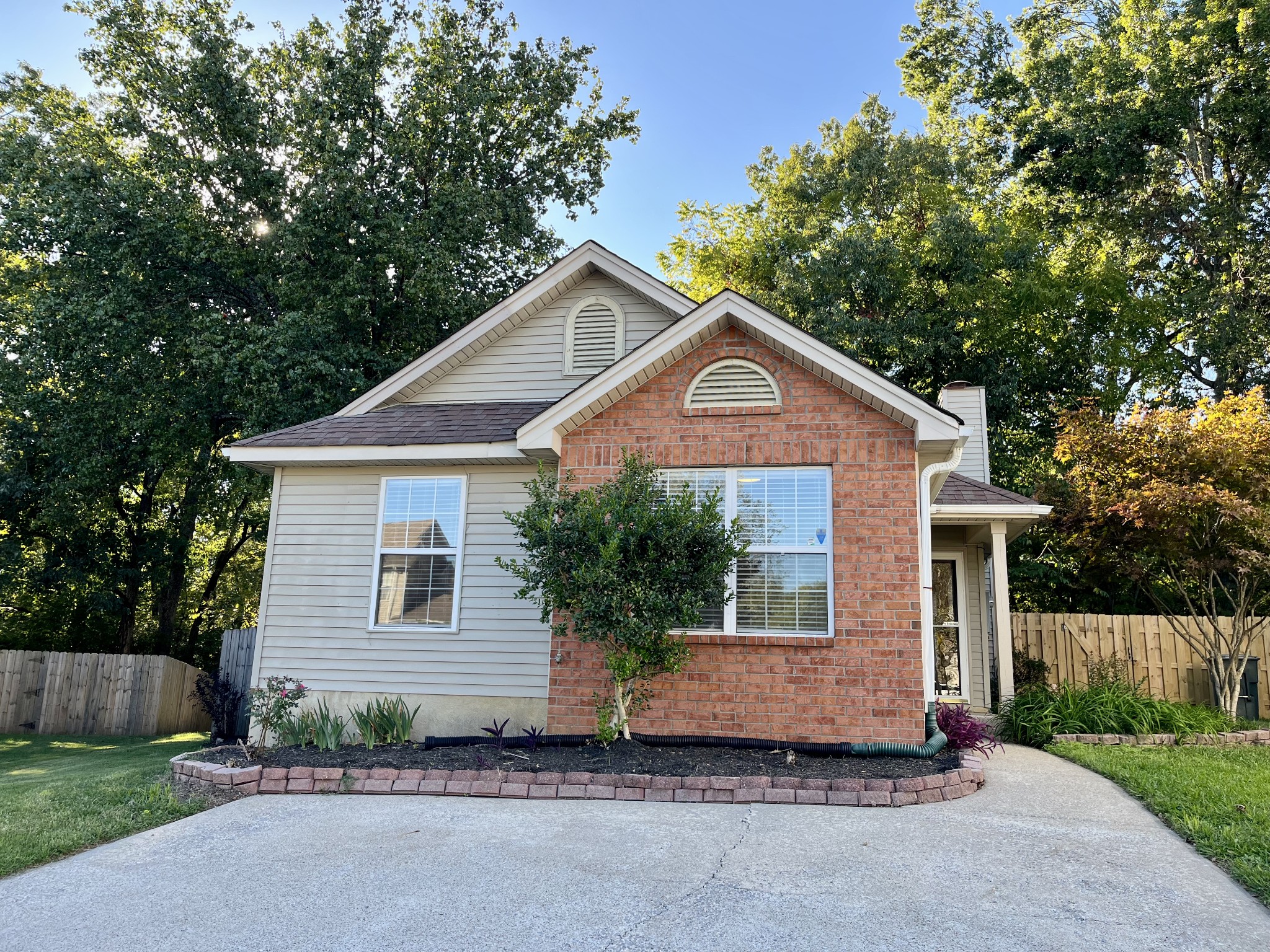 5813 Avalon Ct