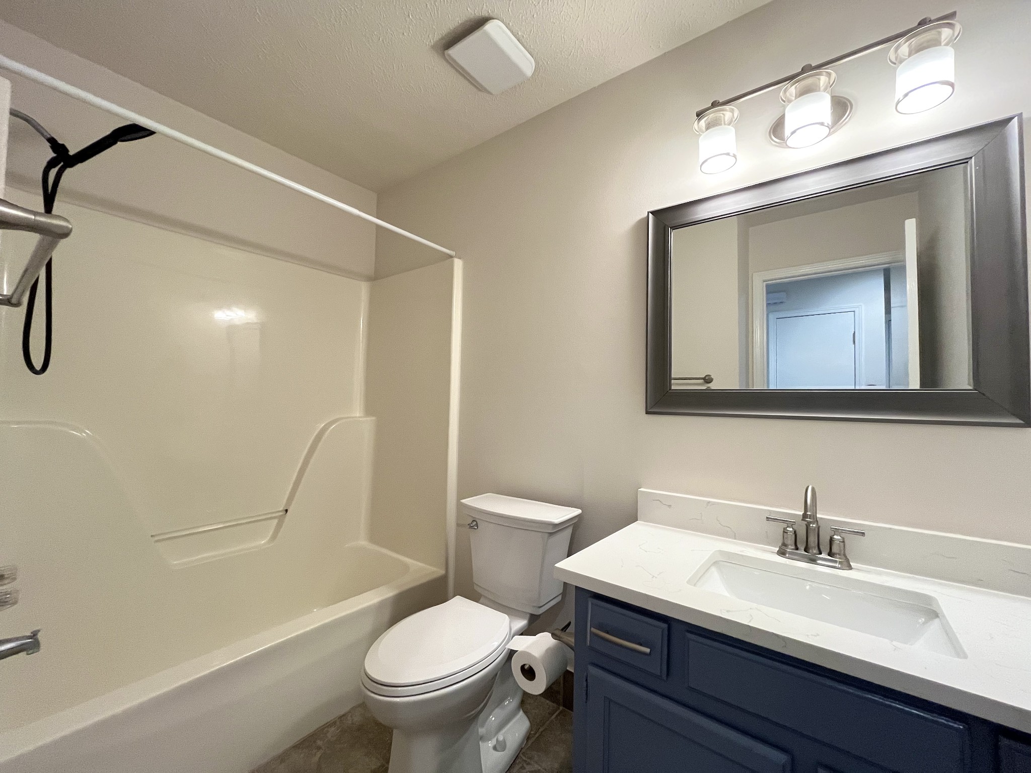 5813 Avalon Ct