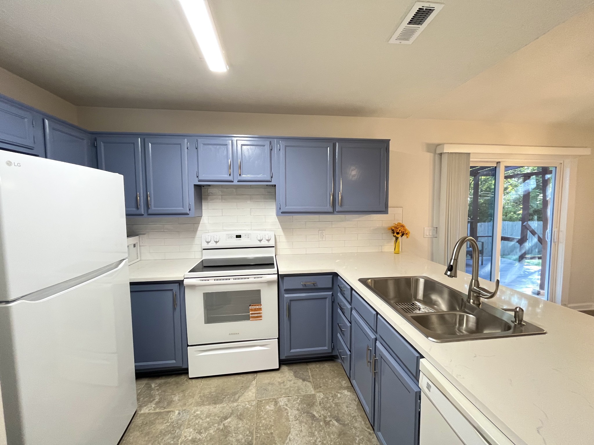 5813 Avalon Ct