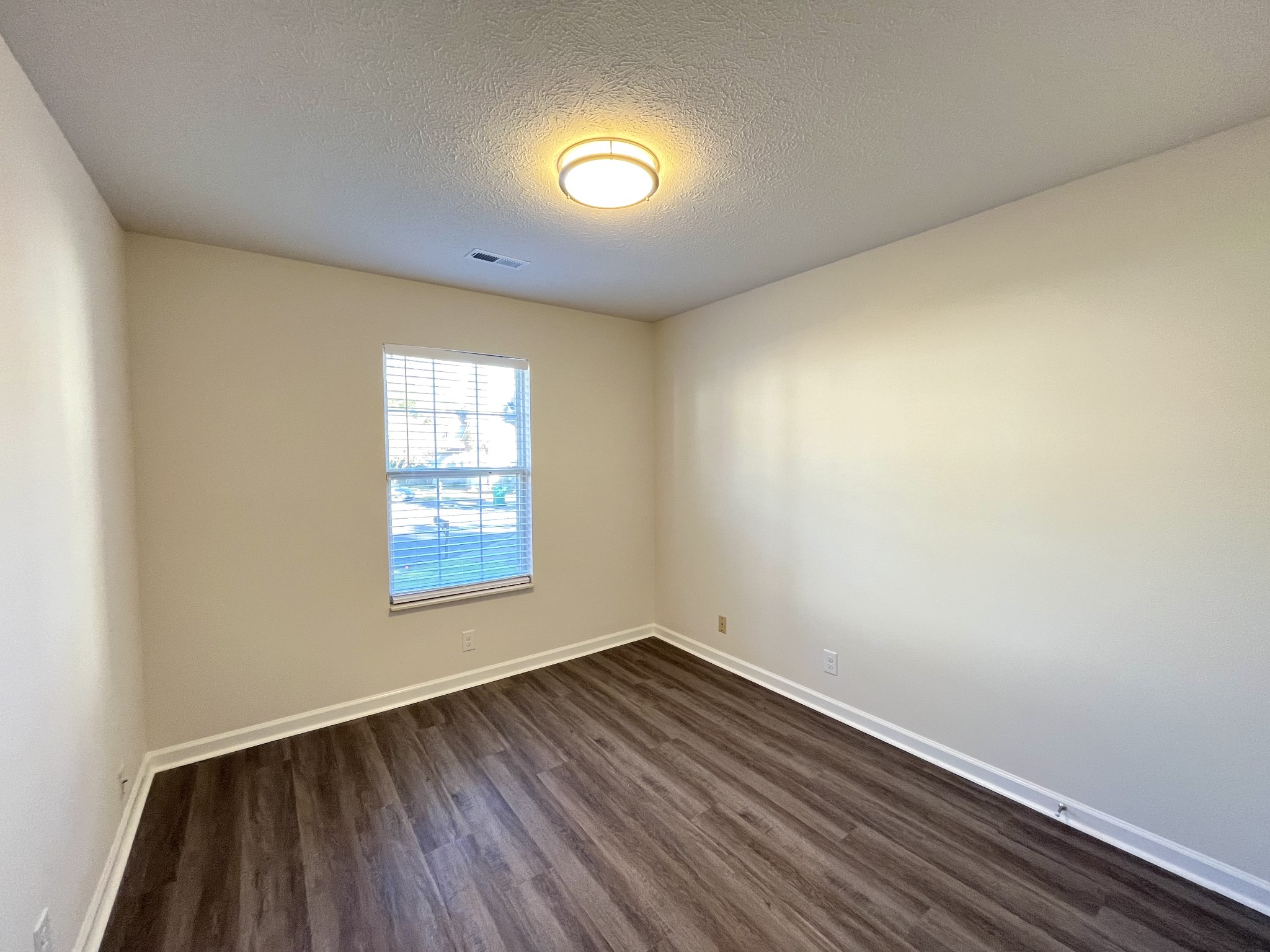 5813 Avalon Ct