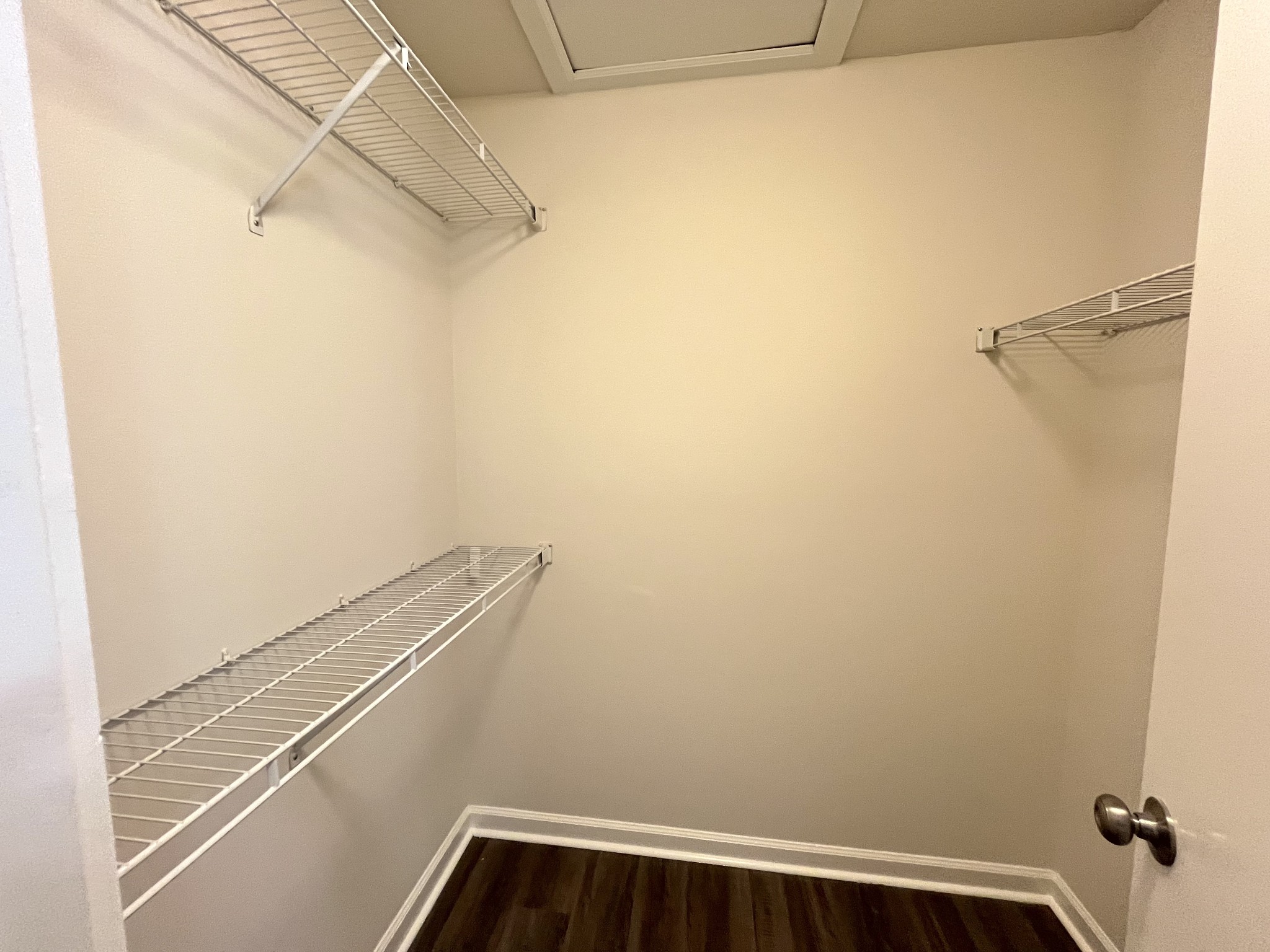 5813 Avalon Ct