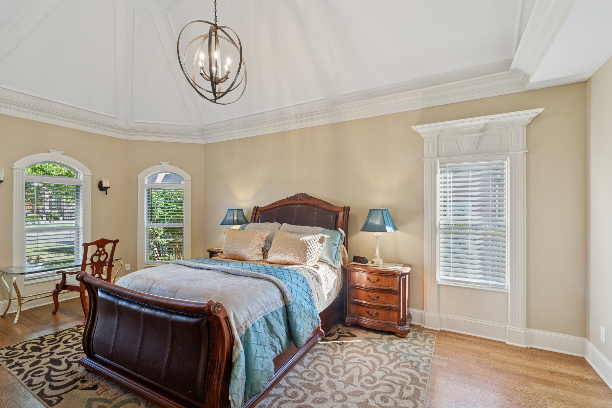 2711 Crowne Pointe Dr