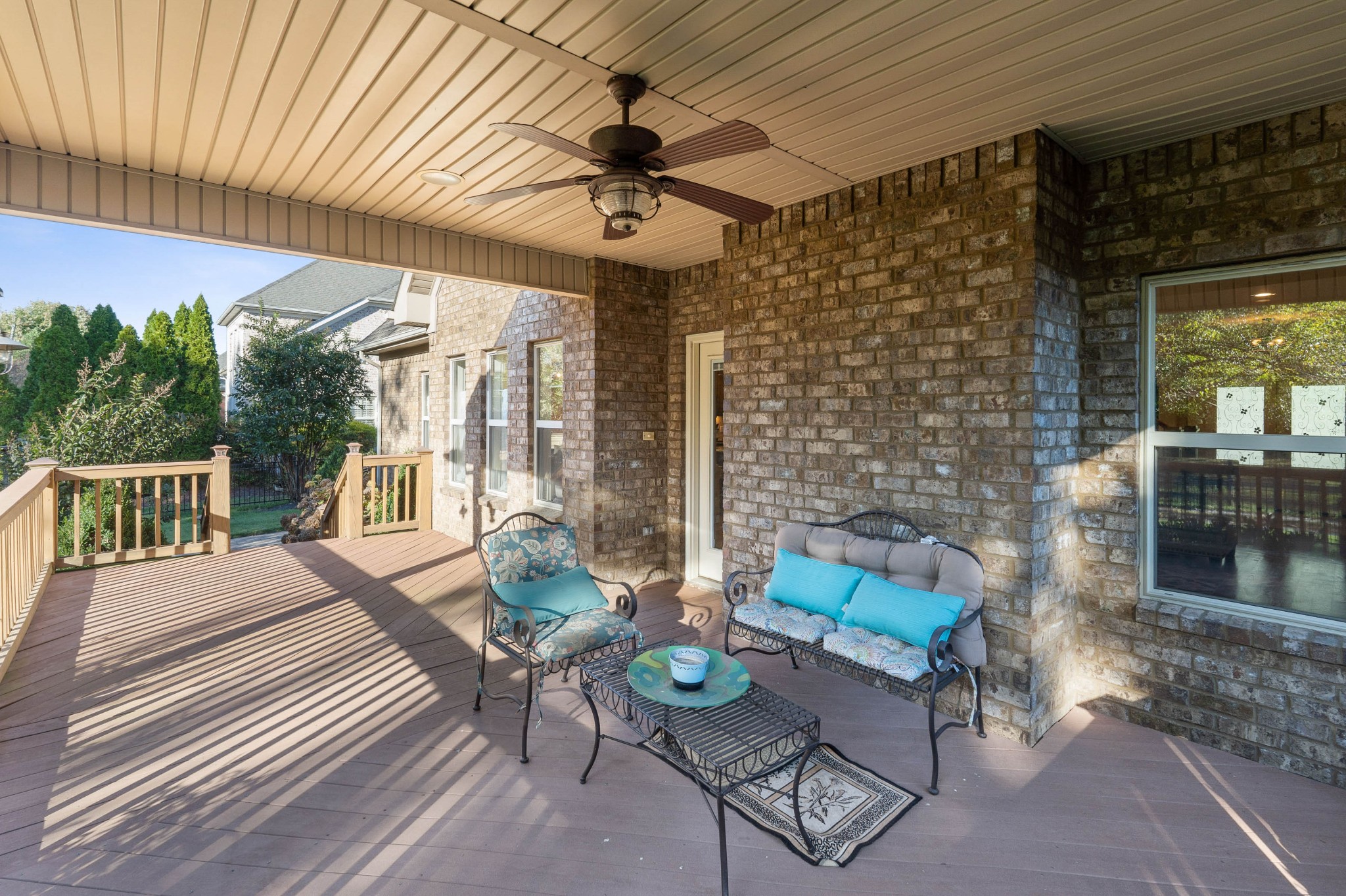 2711 Crowne Pointe Dr