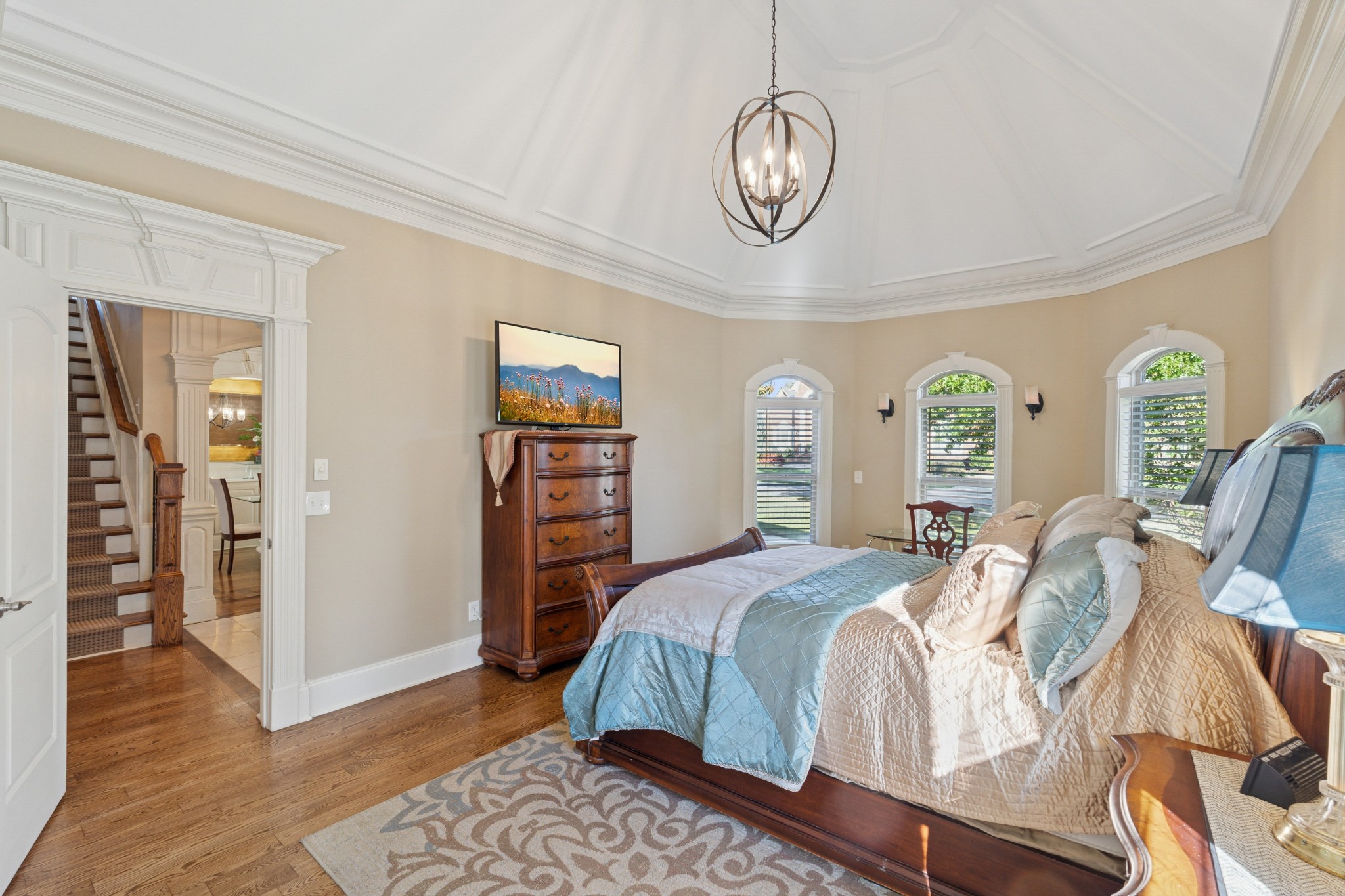 2711 Crowne Pointe Dr