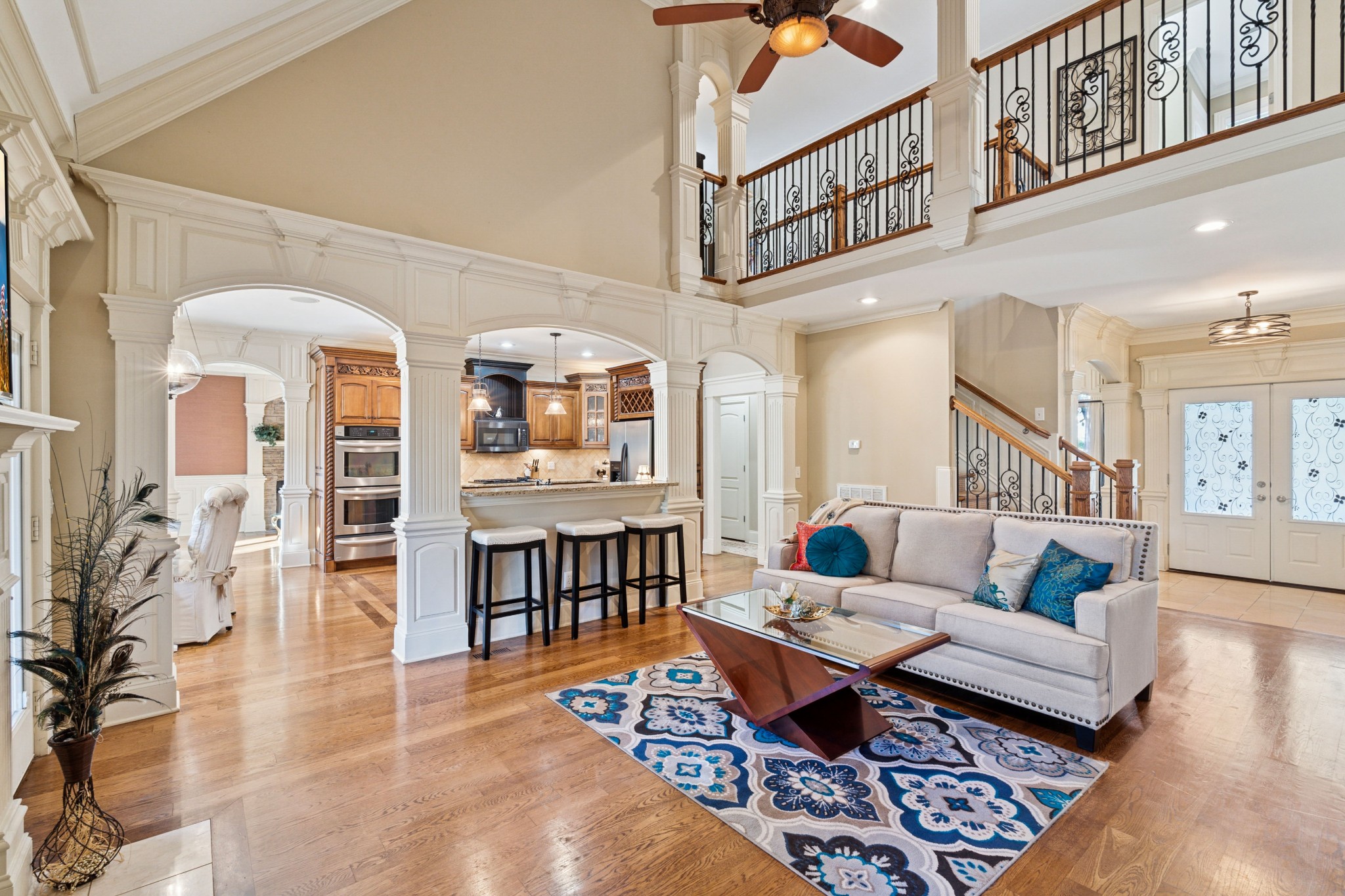 2711 Crowne Pointe Dr