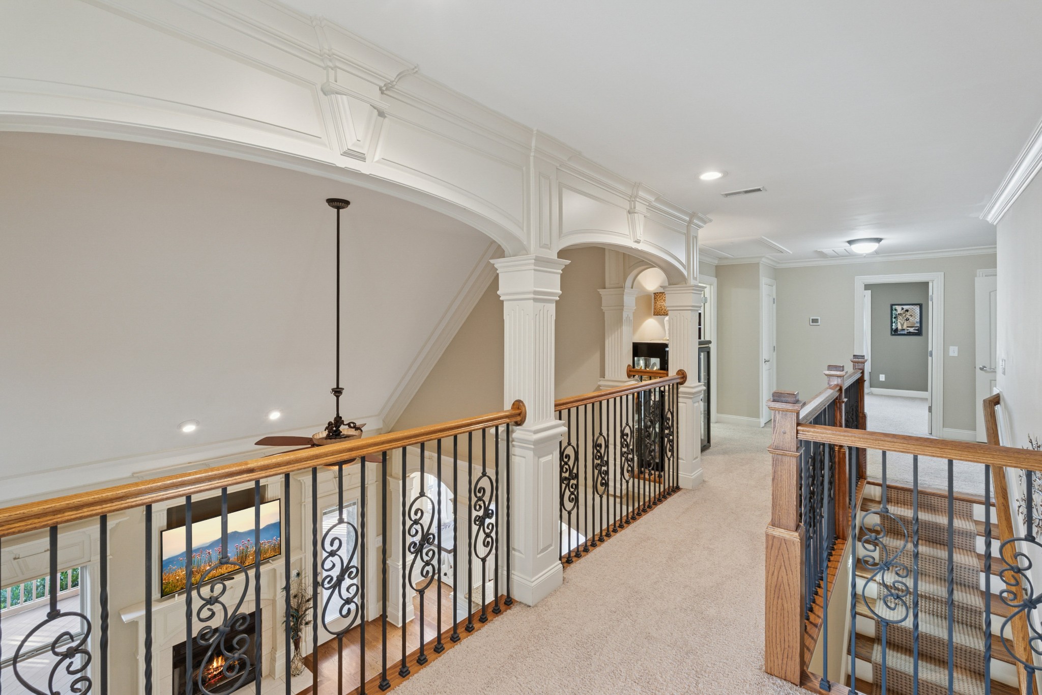 2711 Crowne Pointe Dr