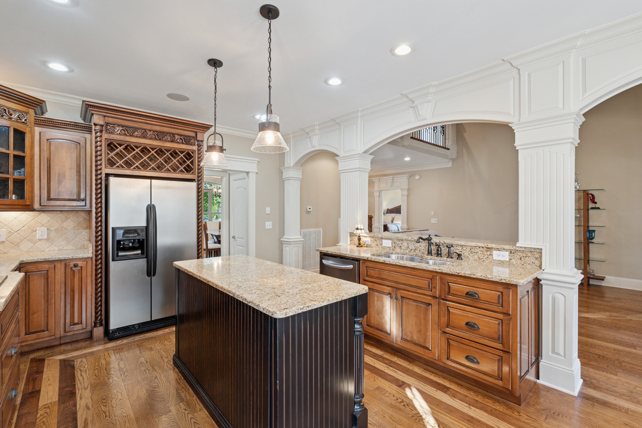 2711 Crowne Pointe Dr