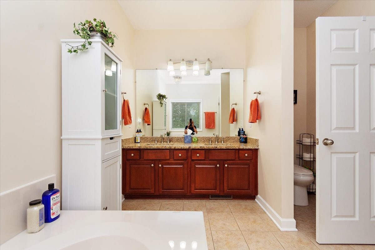 417 Whispering Winds Dr