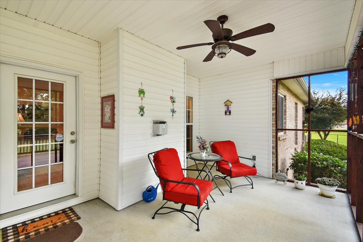 417 Whispering Winds Dr