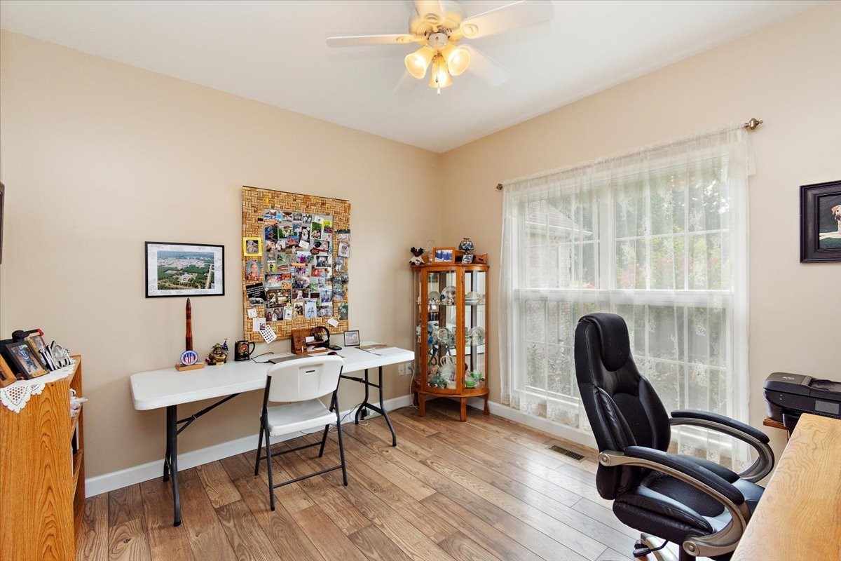 417 Whispering Winds Dr