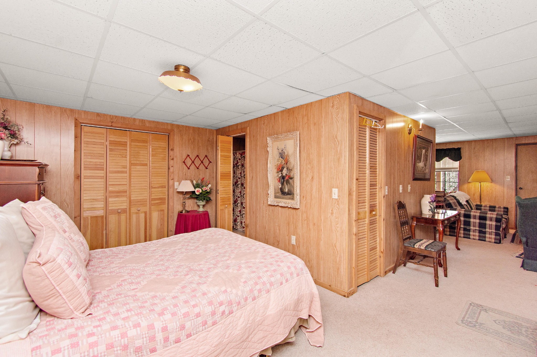 549 Geneva Ln