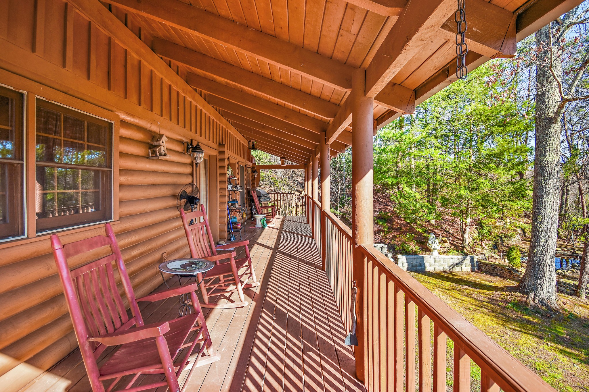 549 Geneva Ln