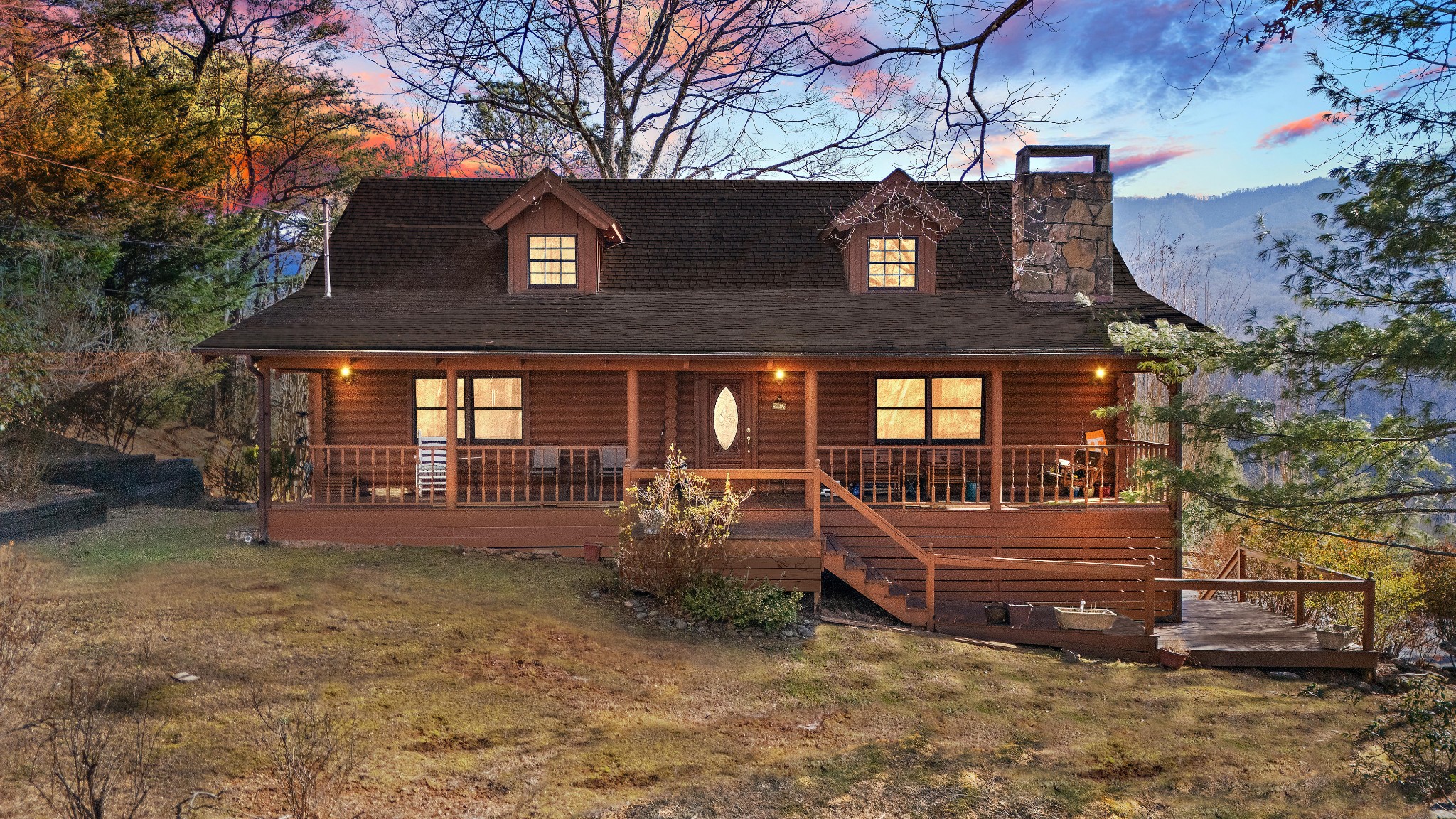 549 Geneva Ln