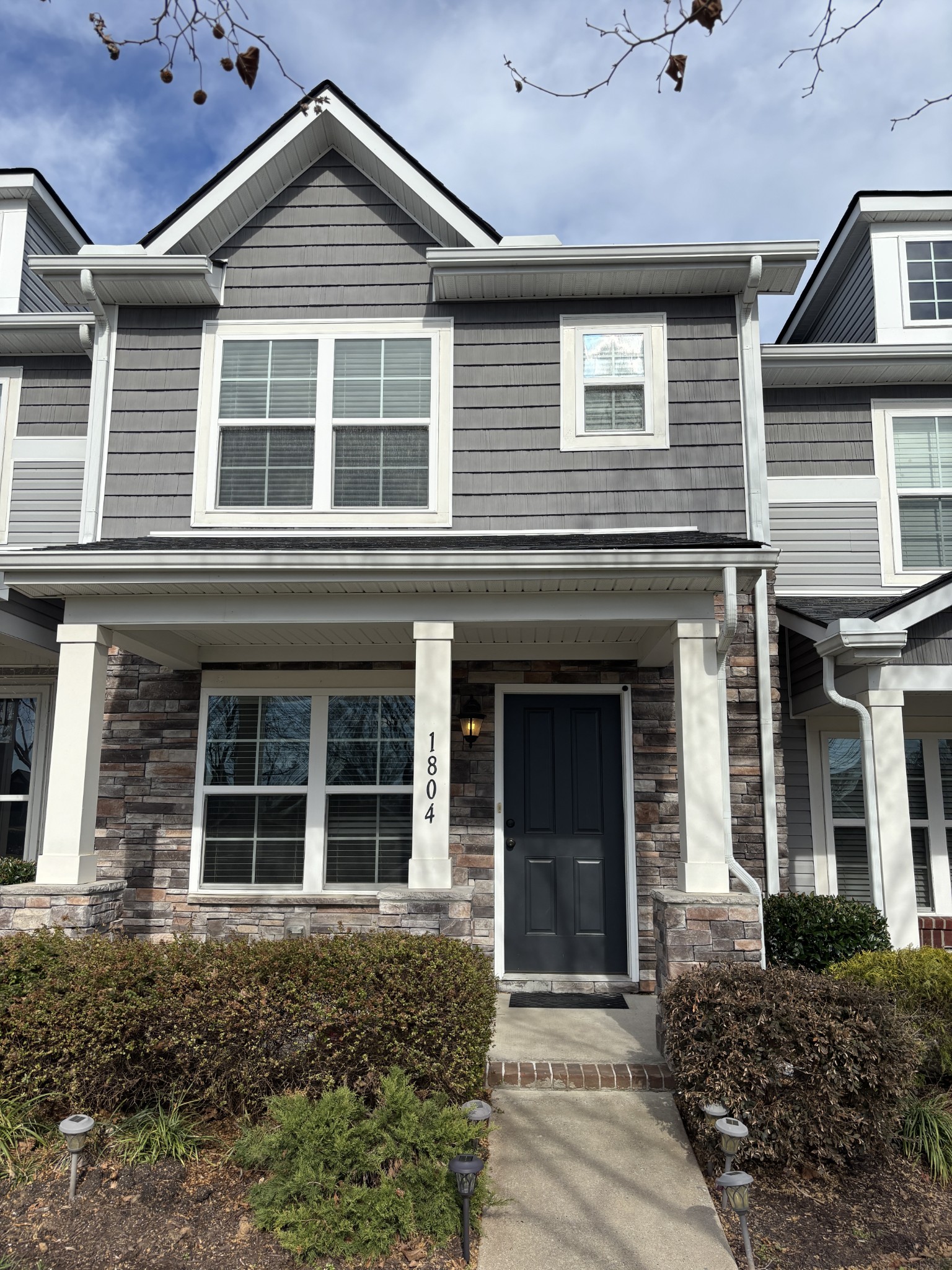 1804 Riverbirch Ln