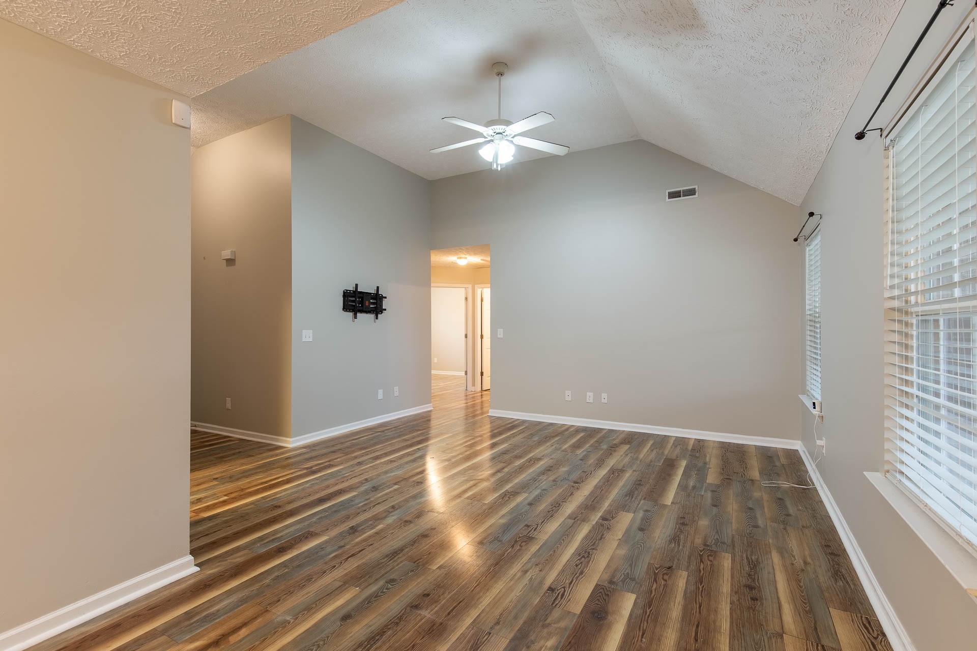 3194 Barretts Ridge Dr