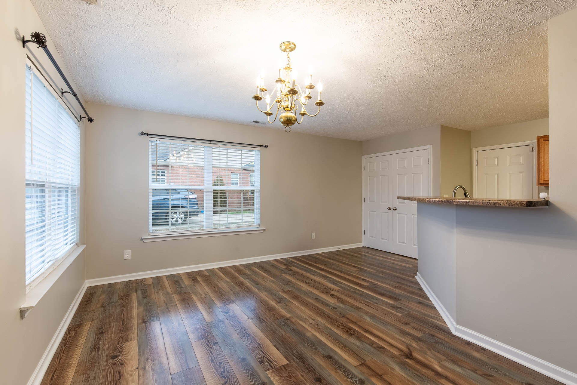 3194 Barretts Ridge Dr