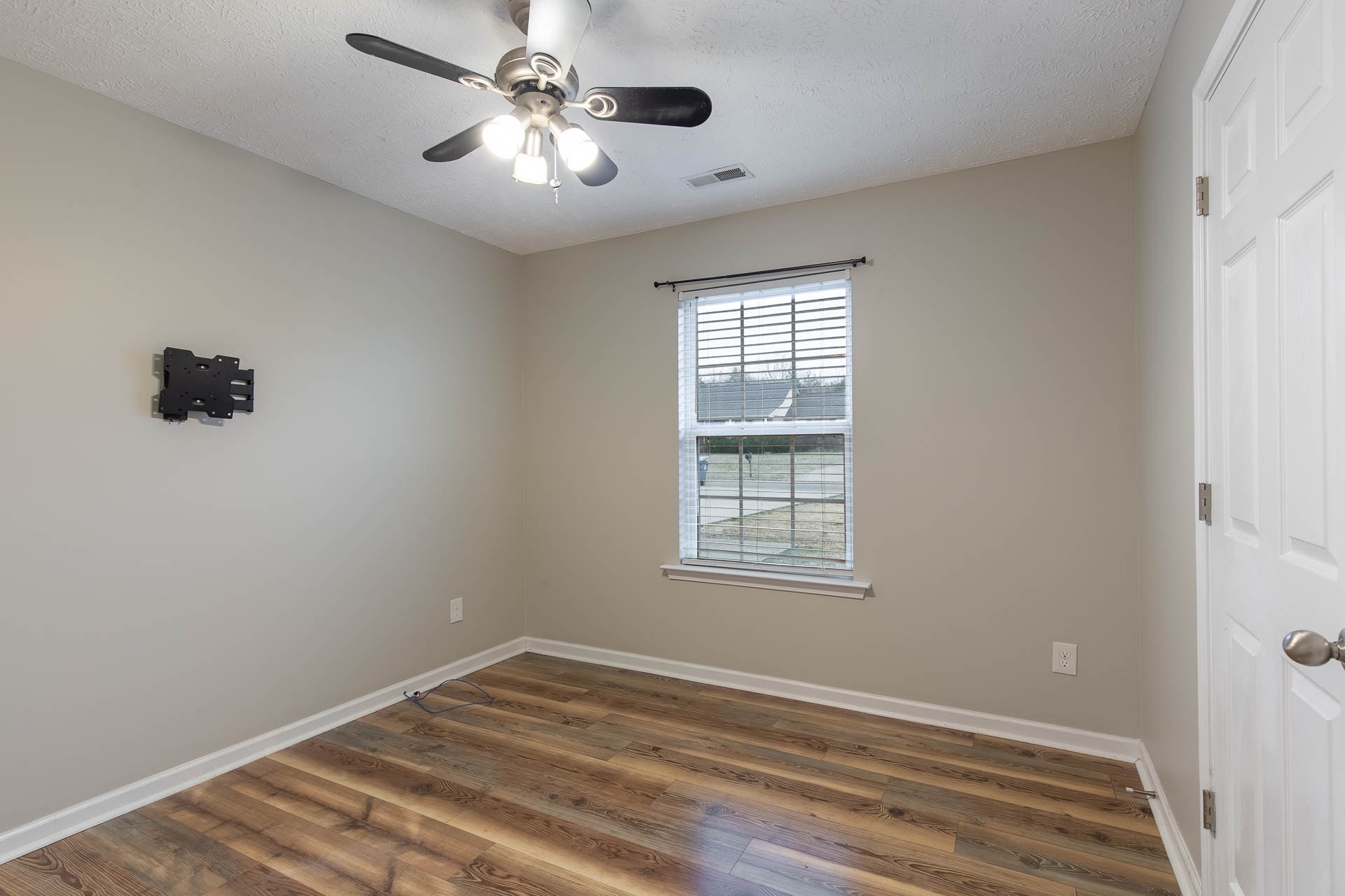 3194 Barretts Ridge Dr