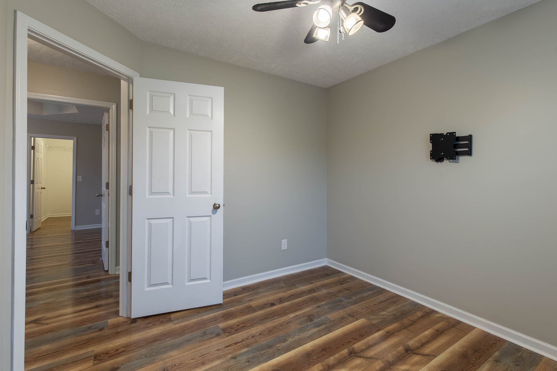 3194 Barretts Ridge Dr