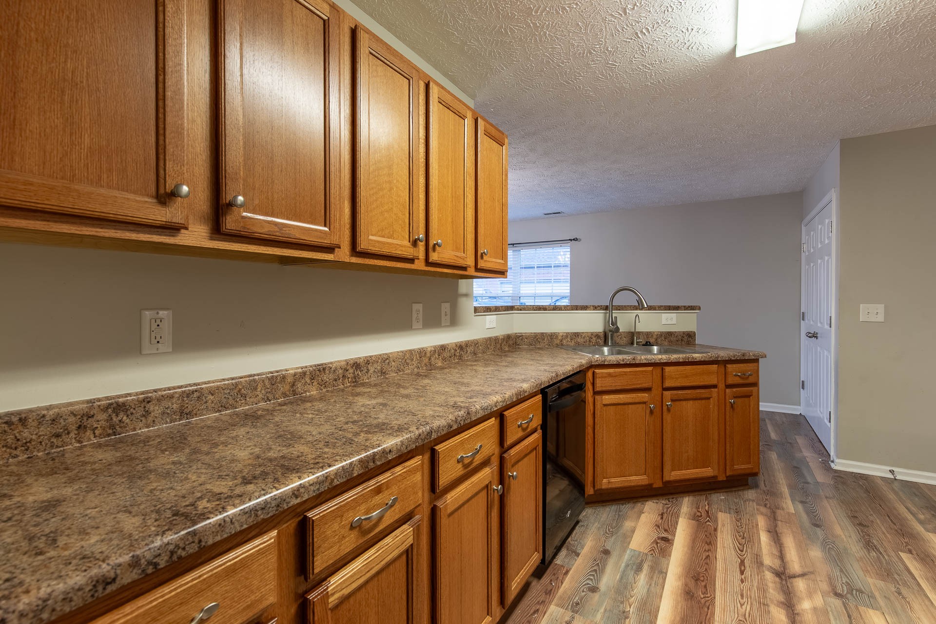 3194 Barretts Ridge Dr