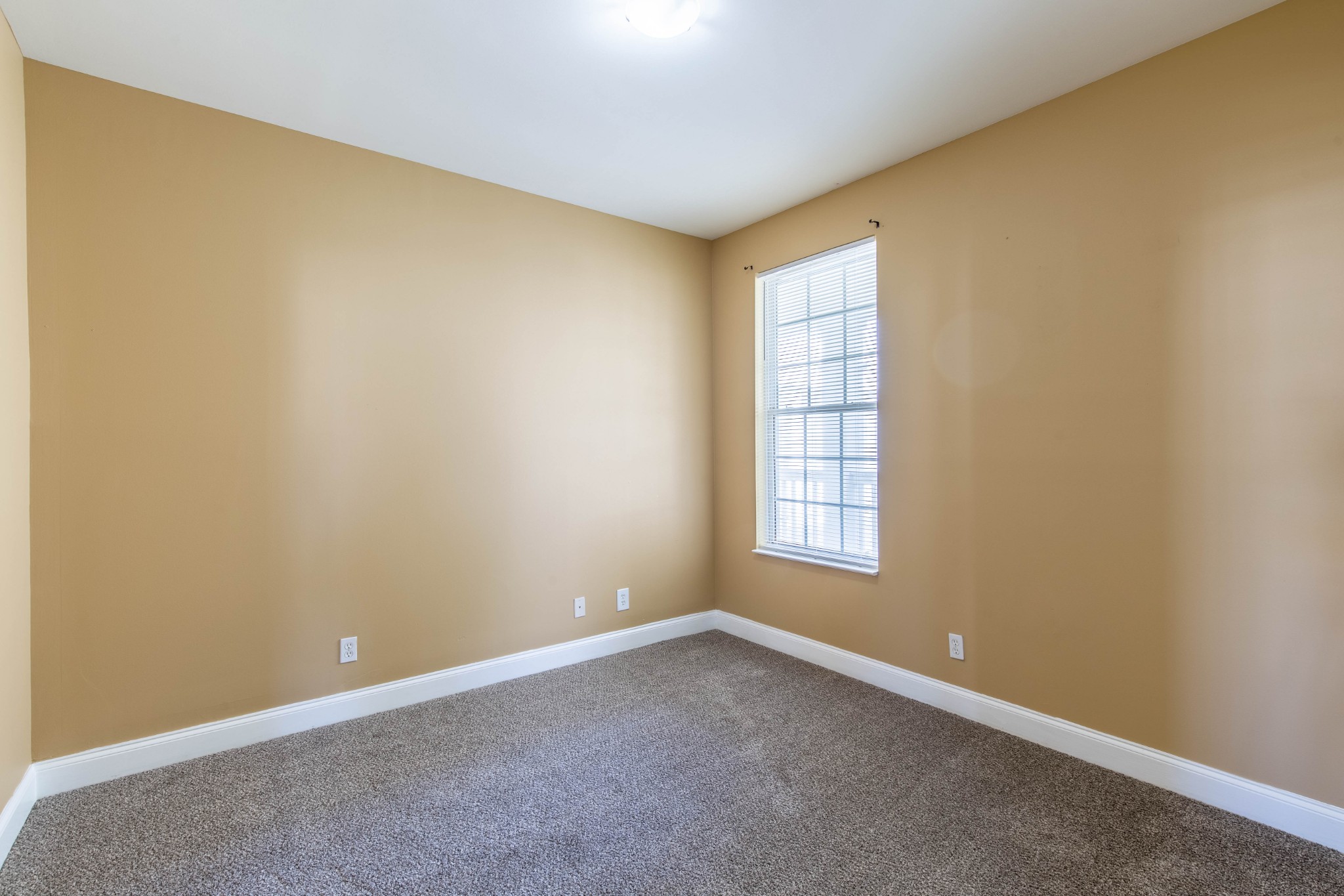 4316 Summercrest Blvd Unit: 520