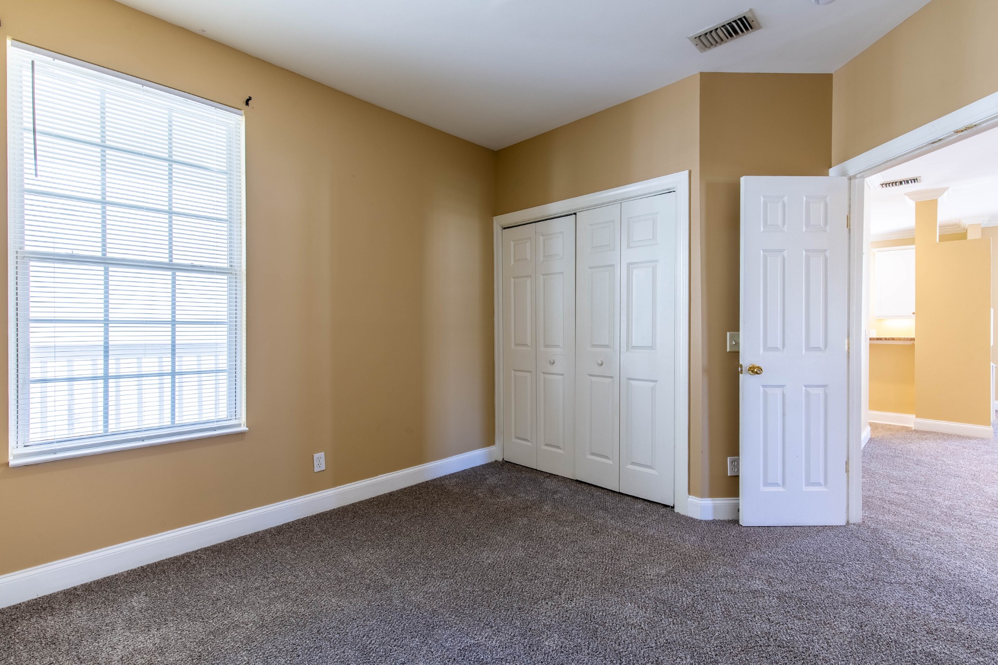 4316 Summercrest Blvd Unit: 520