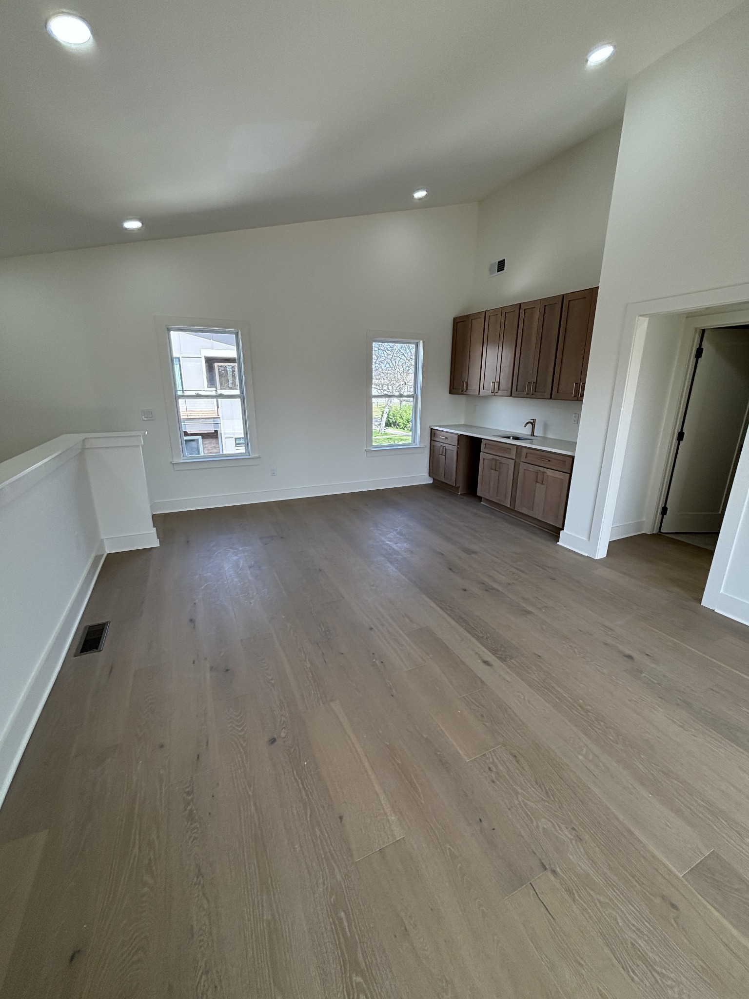 4A Belle Forrest Ave Unit: A