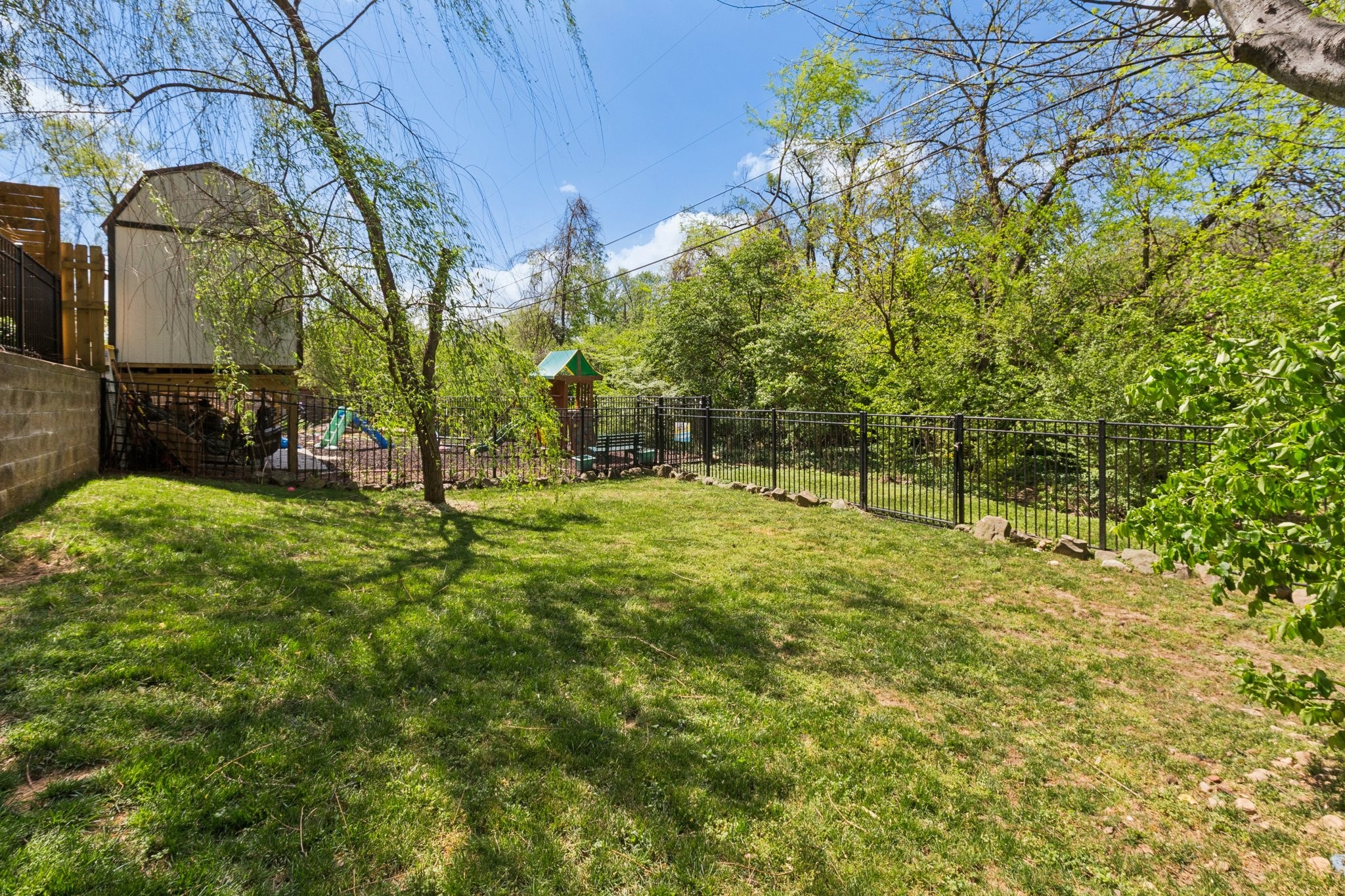 4041 General Bate Dr