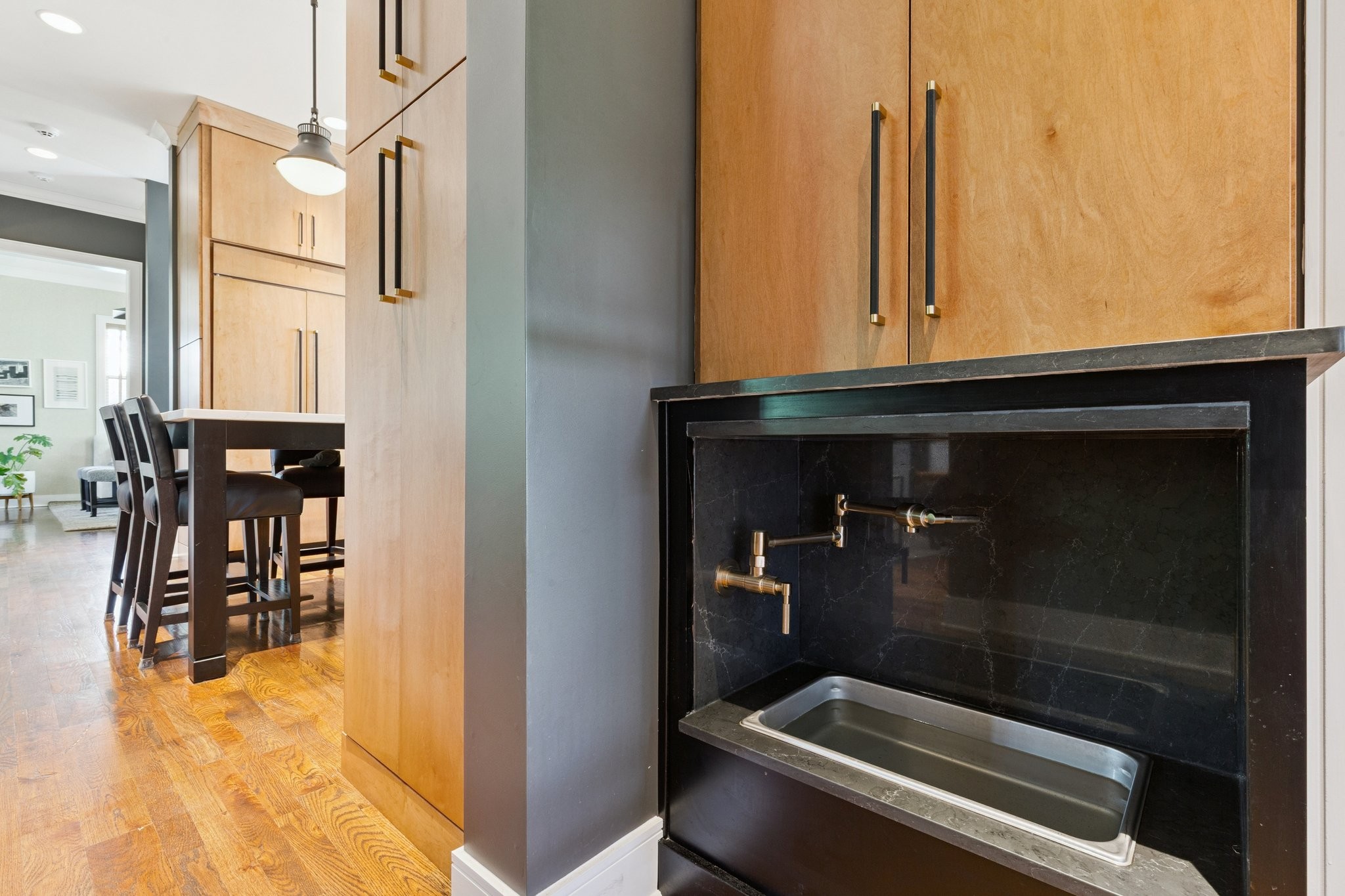 4041 General Bate Dr