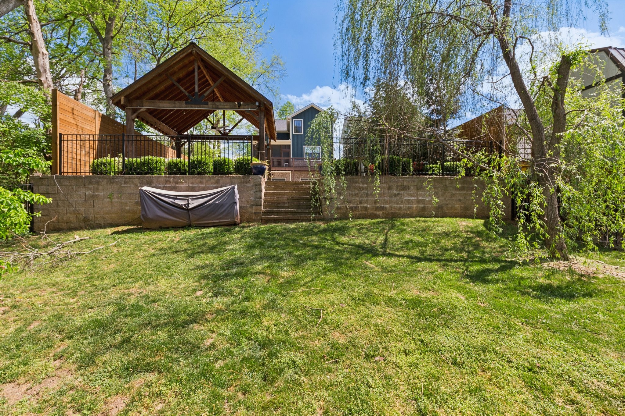 4041 General Bate Dr