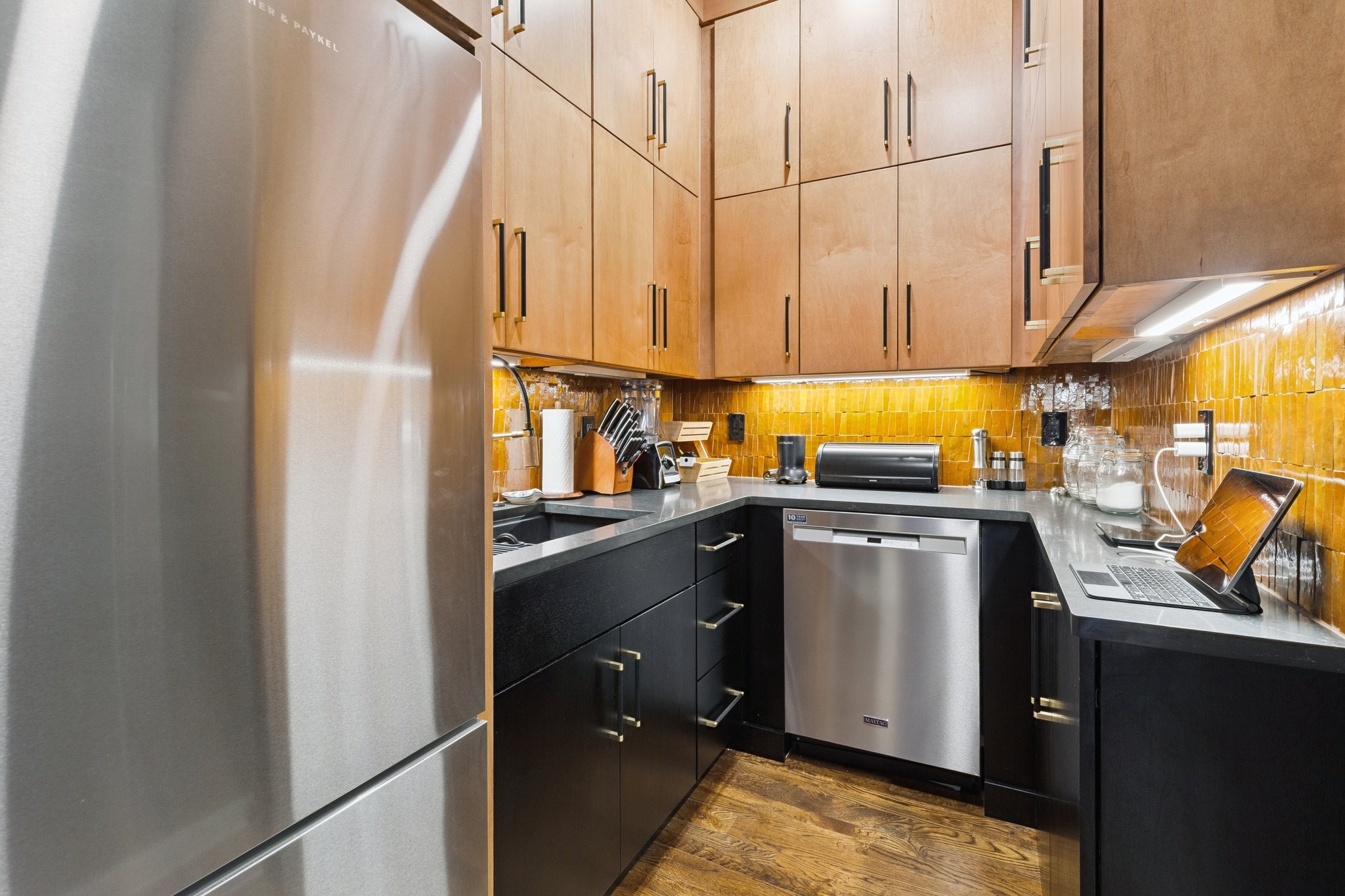 4041 General Bate Dr