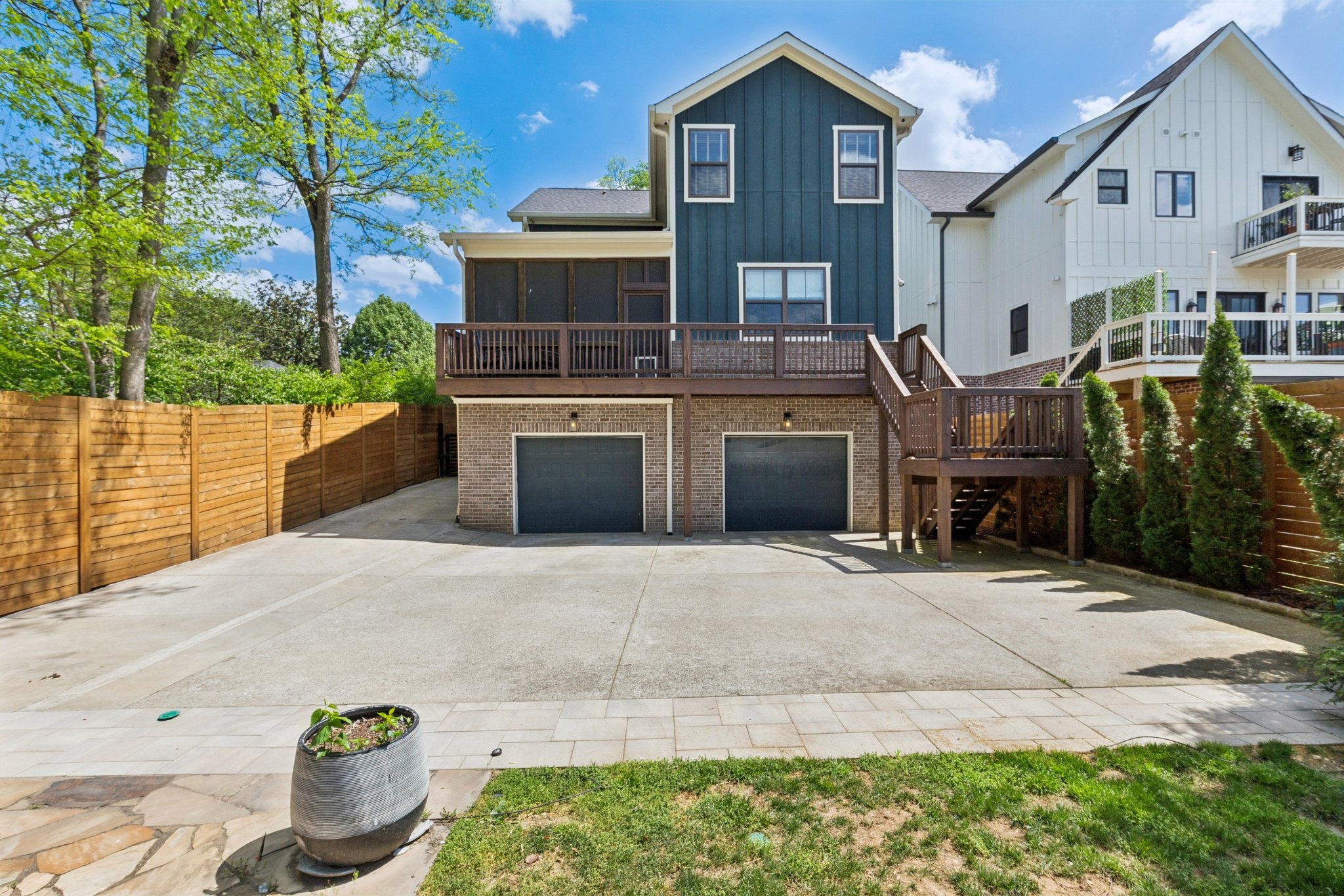 4041 General Bate Dr