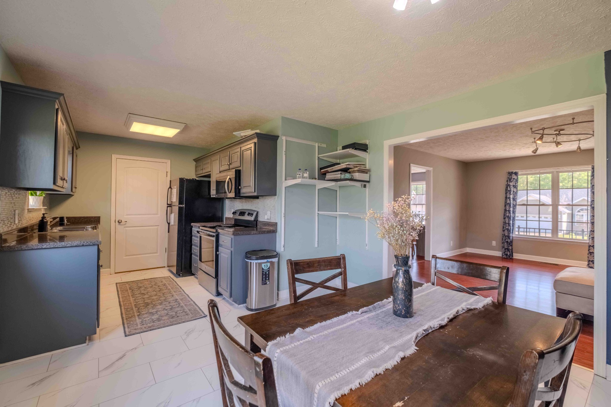 231 Indian Springs Cir
