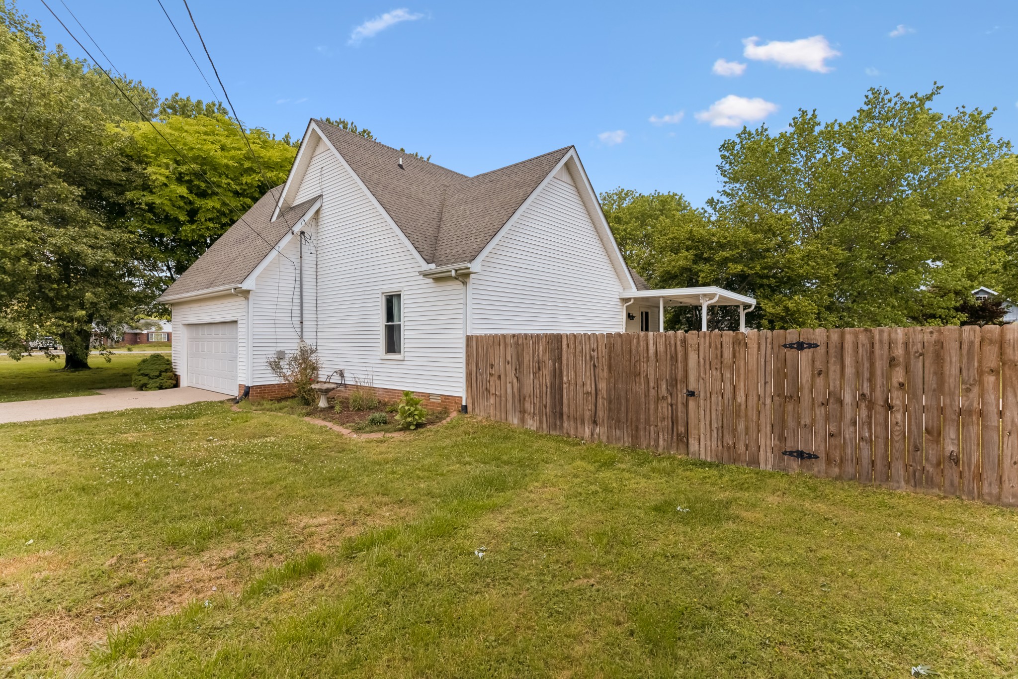 4643 Barfield Crescent Rd