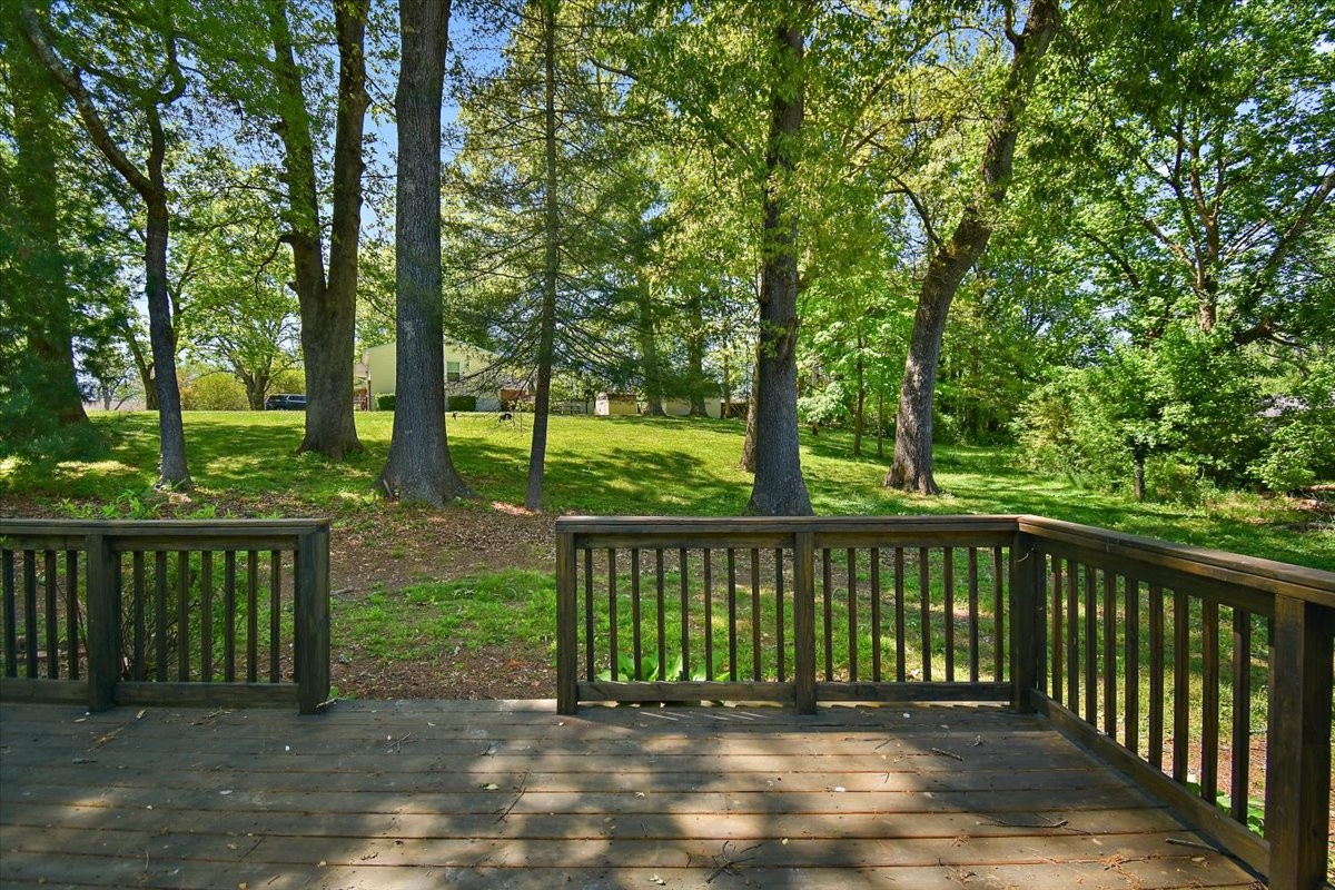 309 Rickenbacker Dr