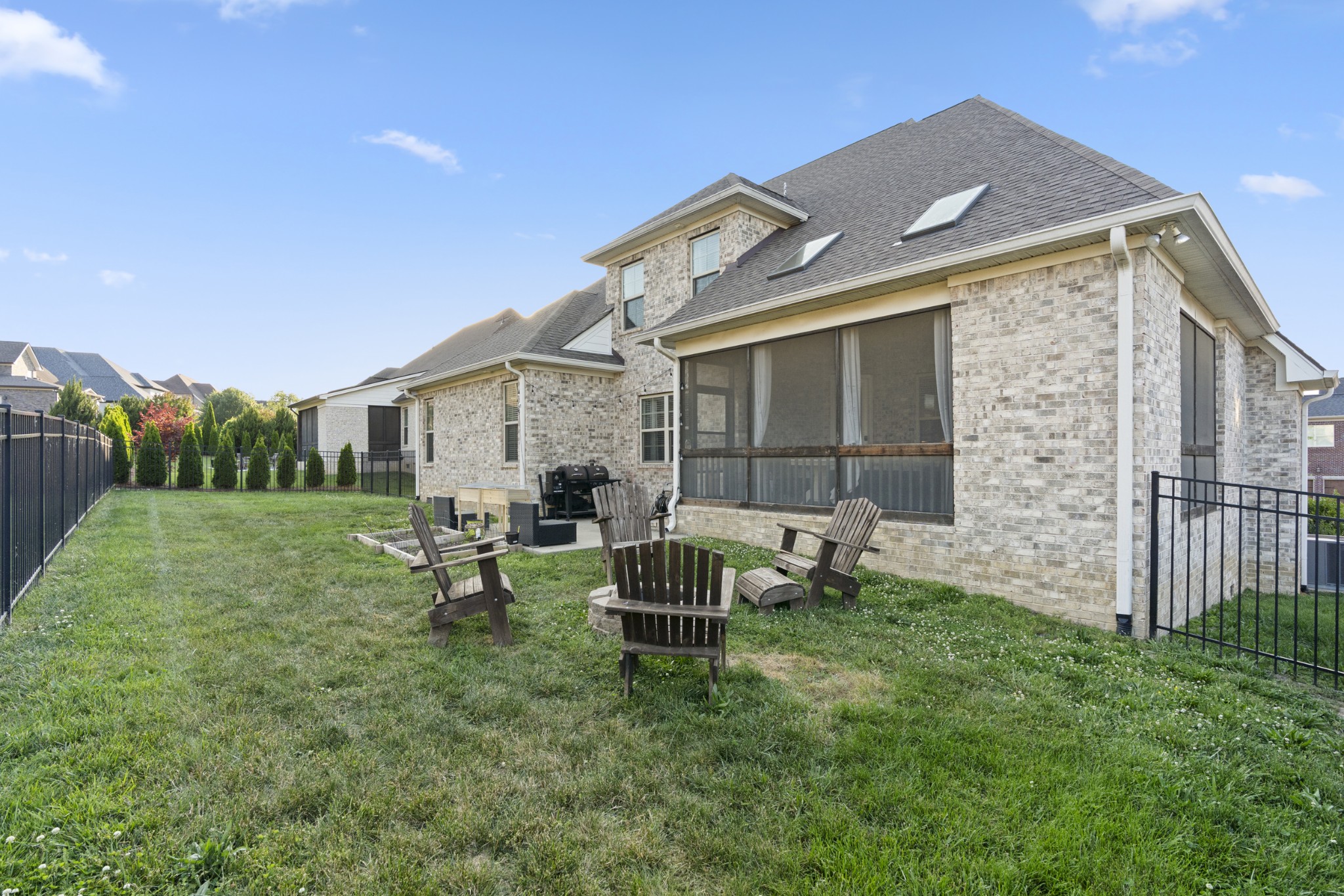 5005 Wallaby Dr