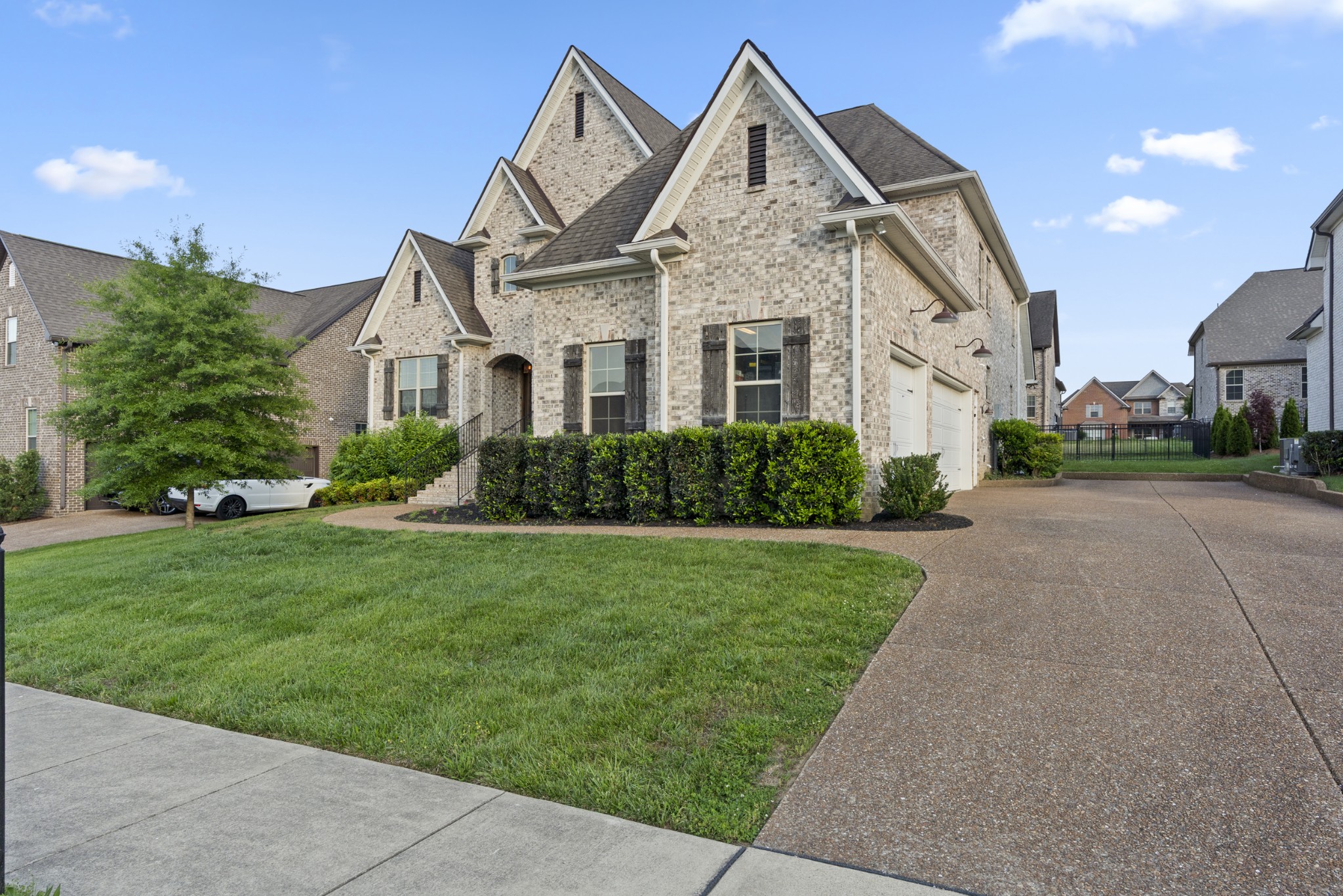 5005 Wallaby Dr