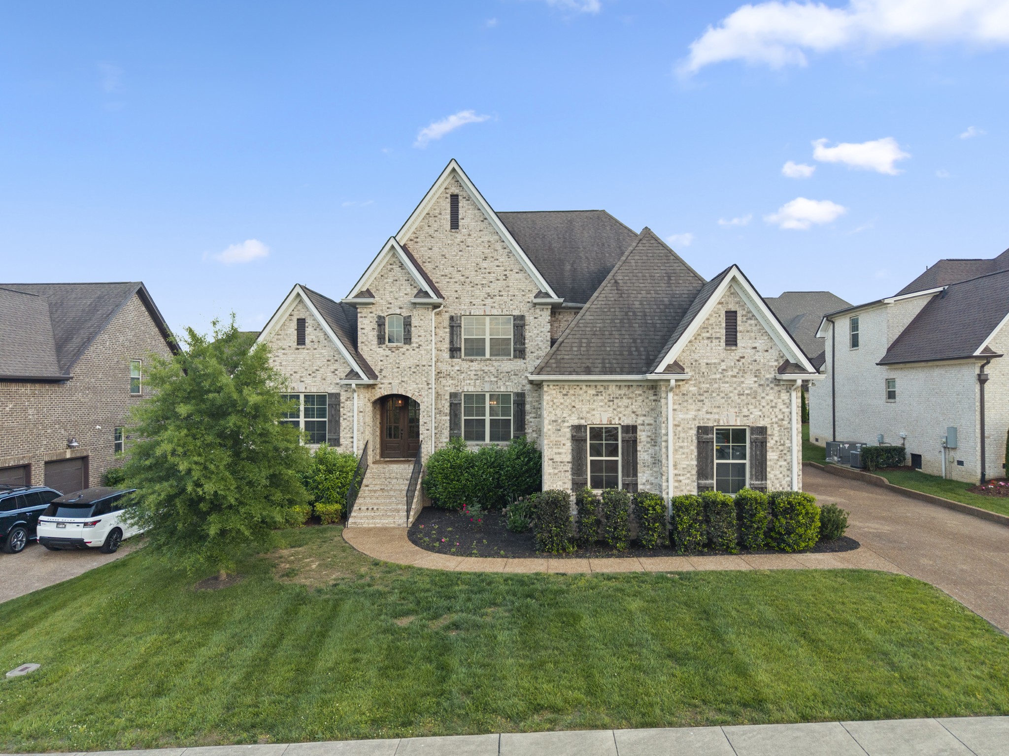 5005 Wallaby Dr