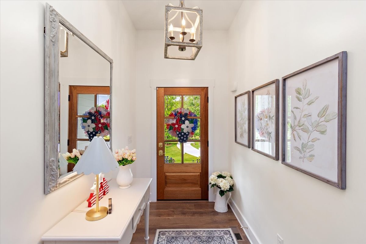 555 Station Cir
