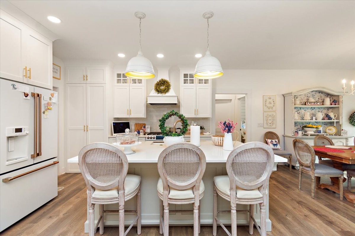 555 Station Cir