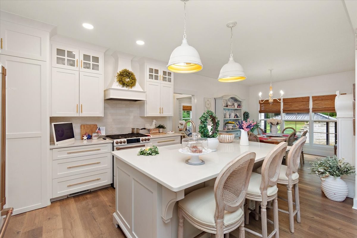 555 Station Cir